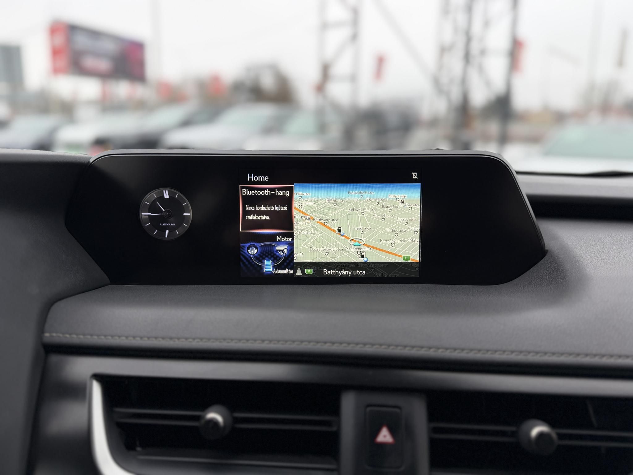 LEXUS UX 250h Comfort CVT 113e km. LED Tempomat Navi Sávtartó Bluetooth Kamera Keyless