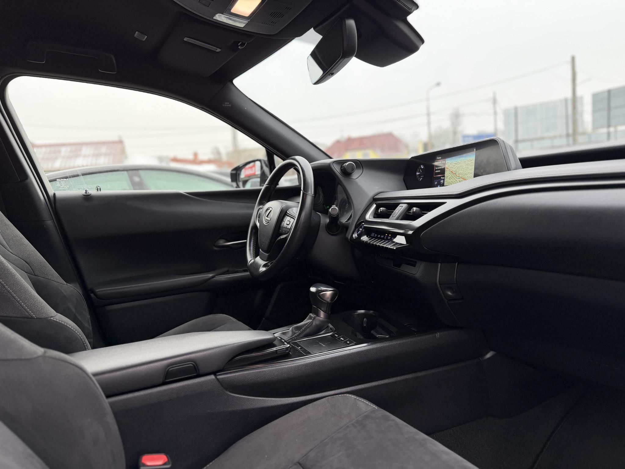 LEXUS UX 250h Comfort CVT 113e km. LED Tempomat Navi Sávtartó Bluetooth Kamera Keyless