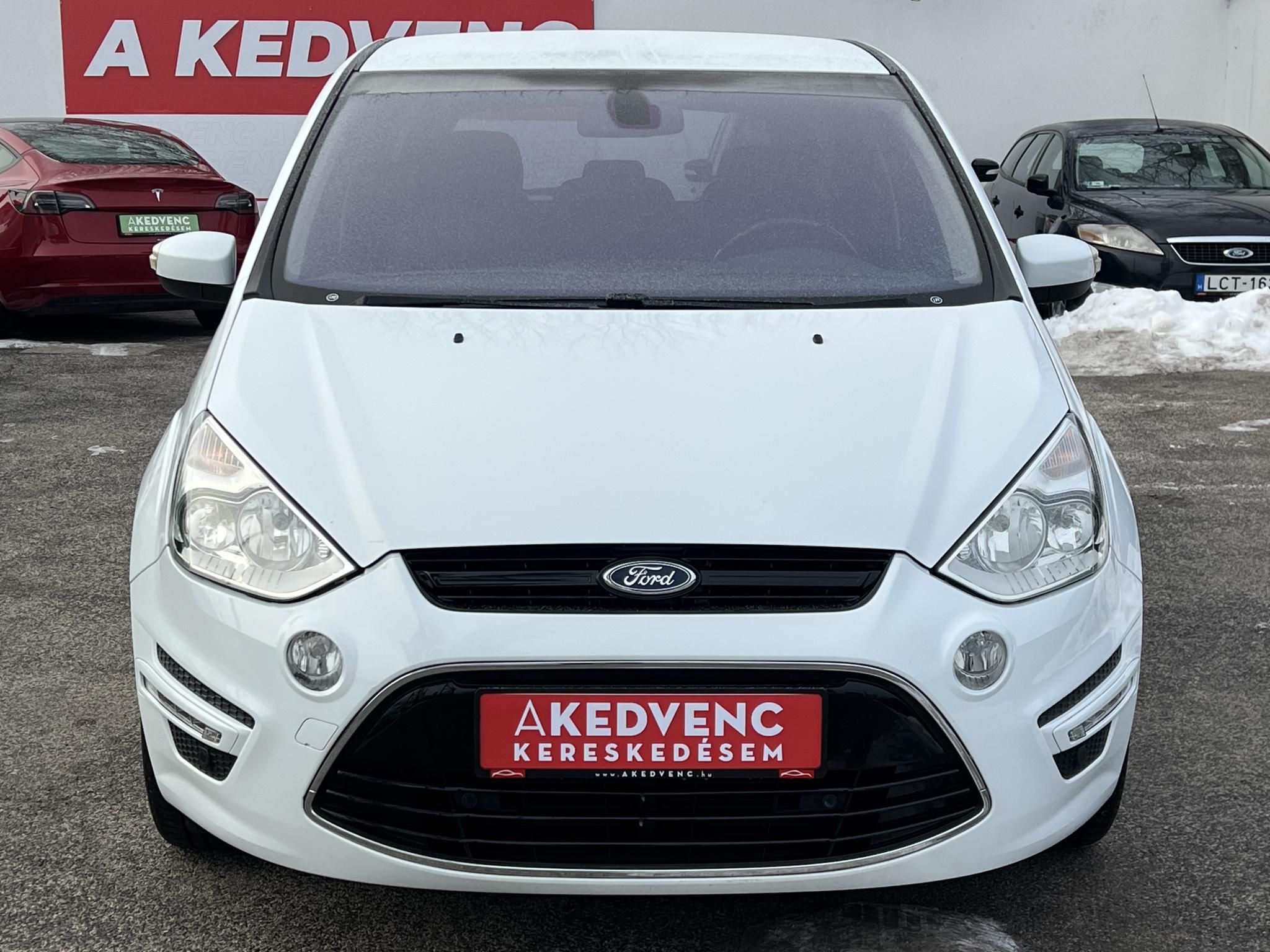 FORD S-MAX 2.0 TDCi Business Powershift Klíma Tempomat Bluetooth Navi!