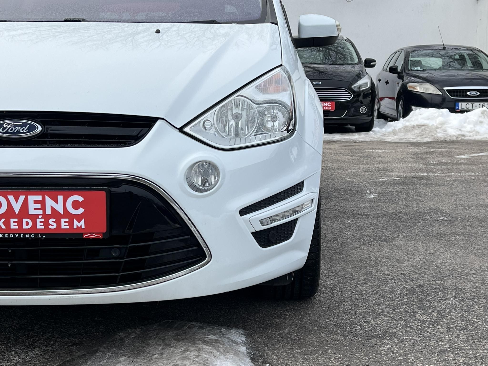 FORD S-MAX 2.0 TDCi Business Powershift Klíma Tempomat Bluetooth Navi!