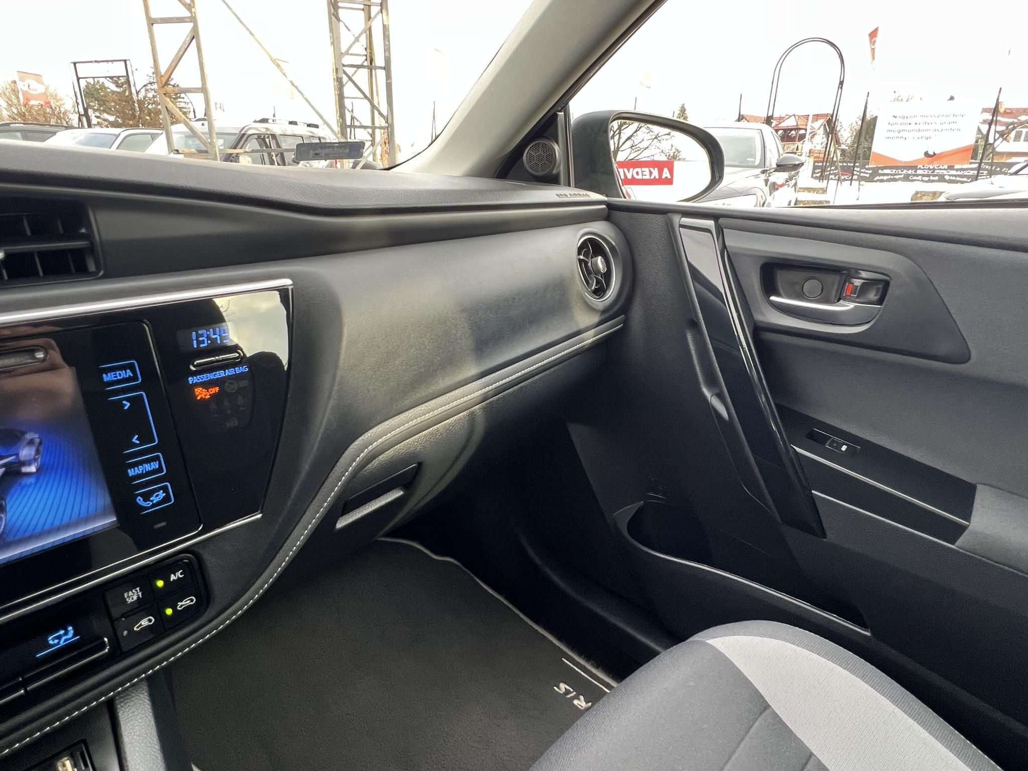 TOYOTA AURIS Touring Sports 1.8 HSD Active Trend+ (Automata) Élő hibrid garancia! Tempomat Ülésfűtés Kamera Keyless Bluetooth