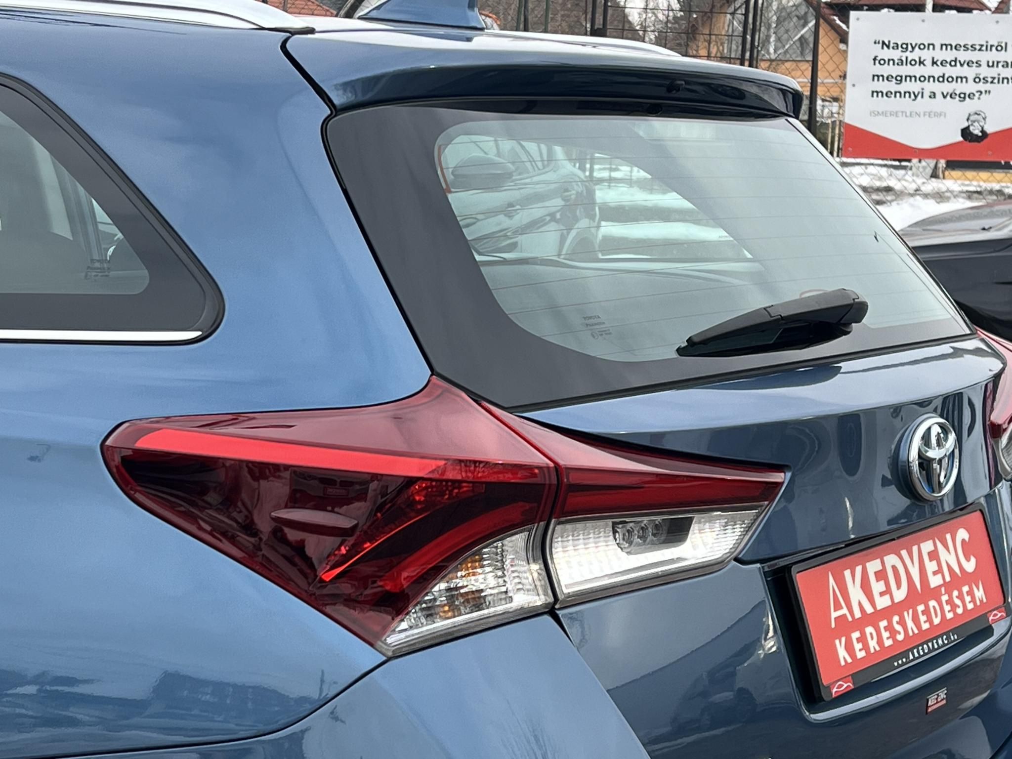 TOYOTA AURIS Touring Sports 1.8 HSD Active Trend+ (Automata) Élő hibrid garancia! Tempomat Ülésfűtés Kamera Keyless Bluetooth