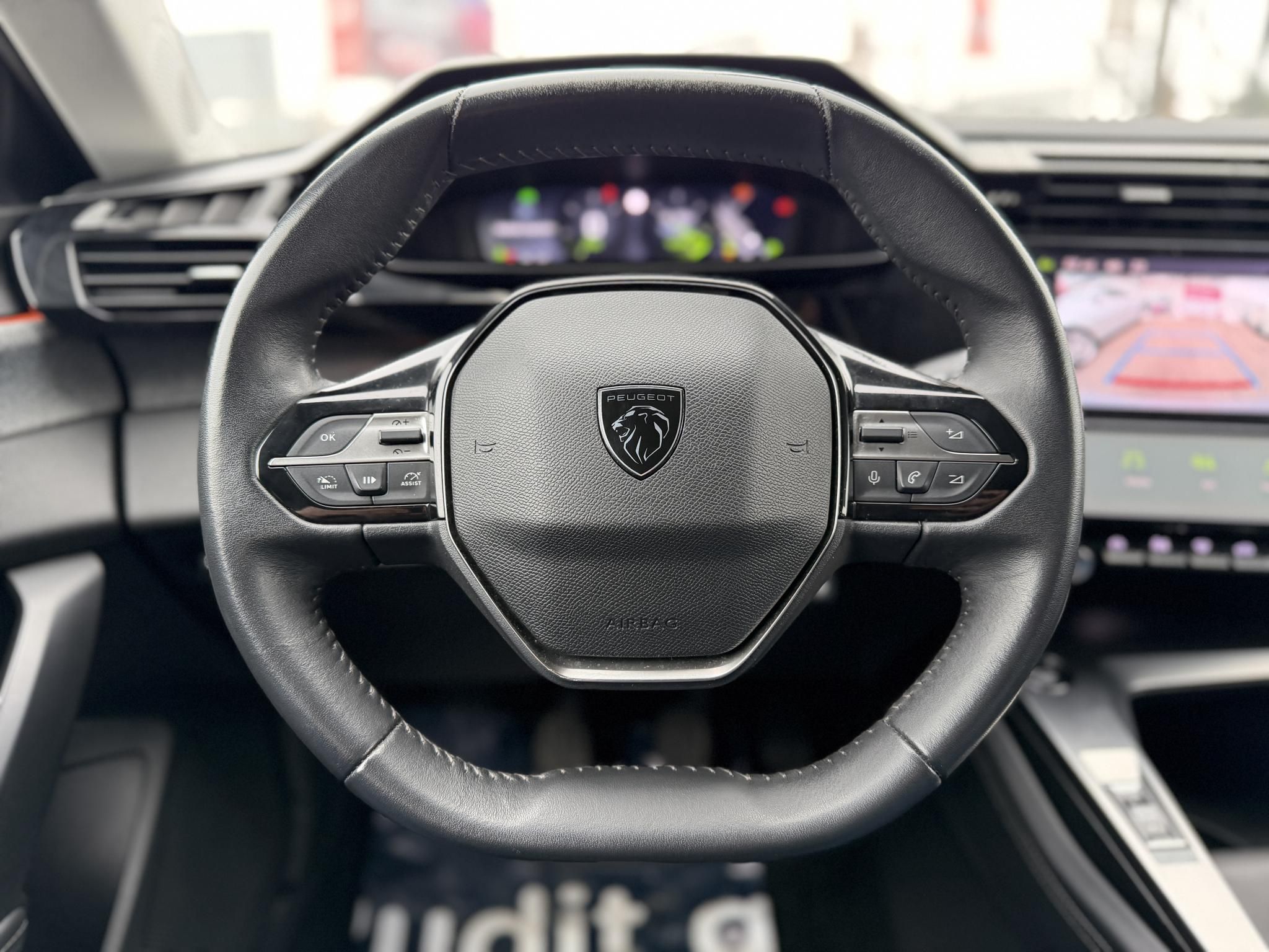 PEUGEOT 308 SW 1.5 BlueHDi Allure LED Tempomat Navi Mirrorscreen Bluetooth 360kamera