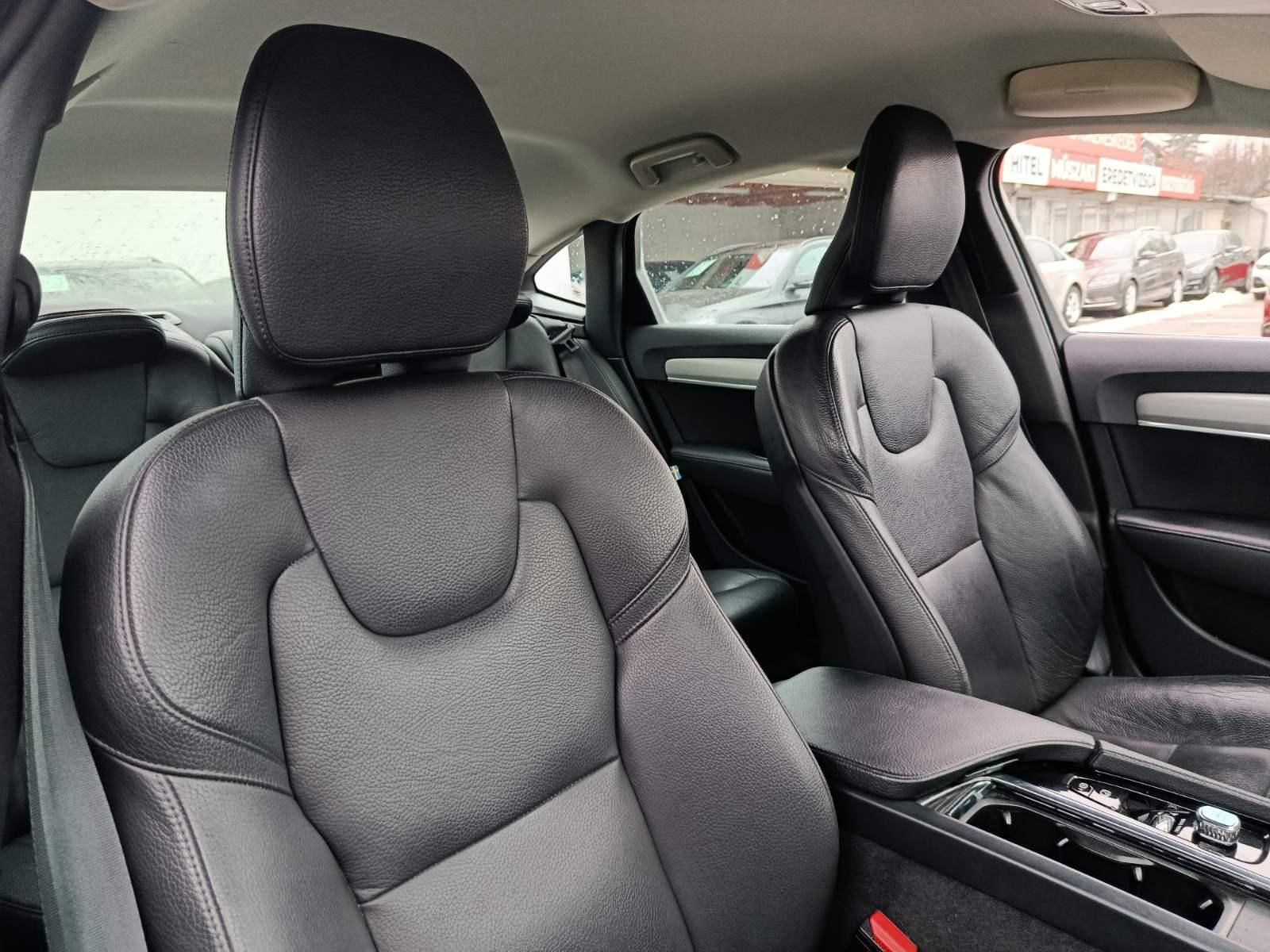 VOLVO S90 2.0 [B4] MHEV Inscription Geartronic harman/kardon hangrendszer. végig vezetett szervizkönyv