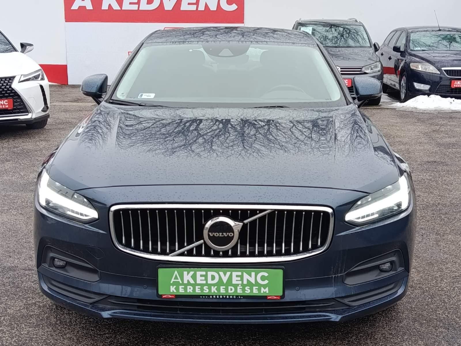 VOLVO S90 2.0 [B4] MHEV Inscription Geartronic harman/kardon hangrendszer. végig vezetett szervizkönyv
