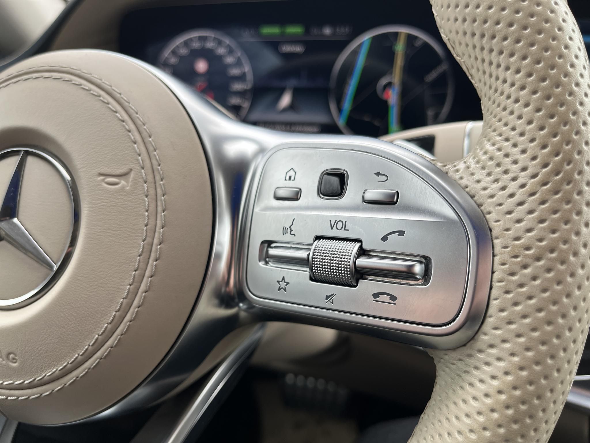 MERCEDES-BENZ S 560 e L 9G-TRONIC EQ Power M.o.-i. Teljes felszereltség. Zöld rendszám!