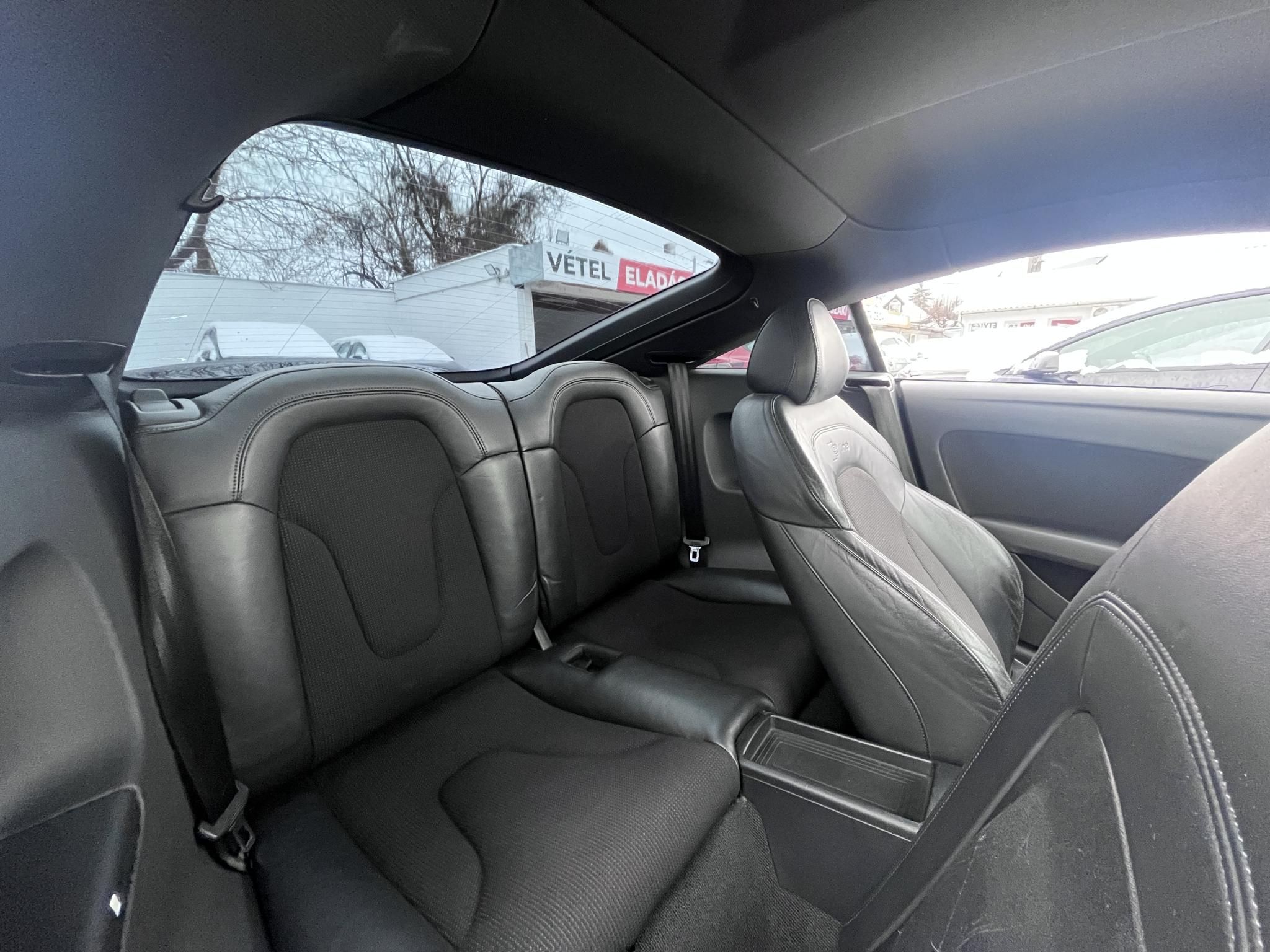 AUDI TT Coupe 2.0 TFSI S-tronic