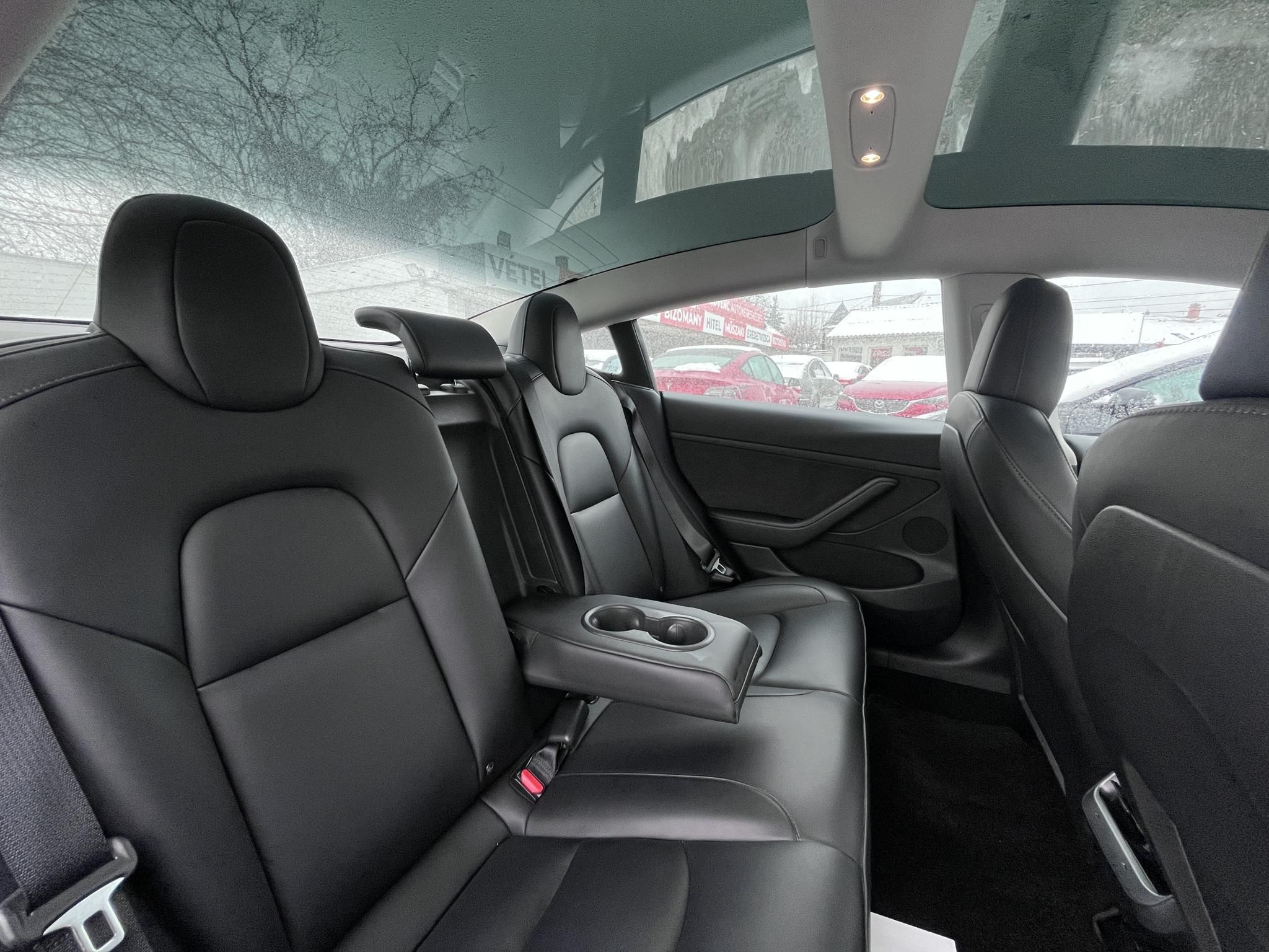 TESLA MODEL 3 Long Range AWD (Automata) 106e km. facelift. mátrix LED. hőszivattyú. premium hifi. garanciális!