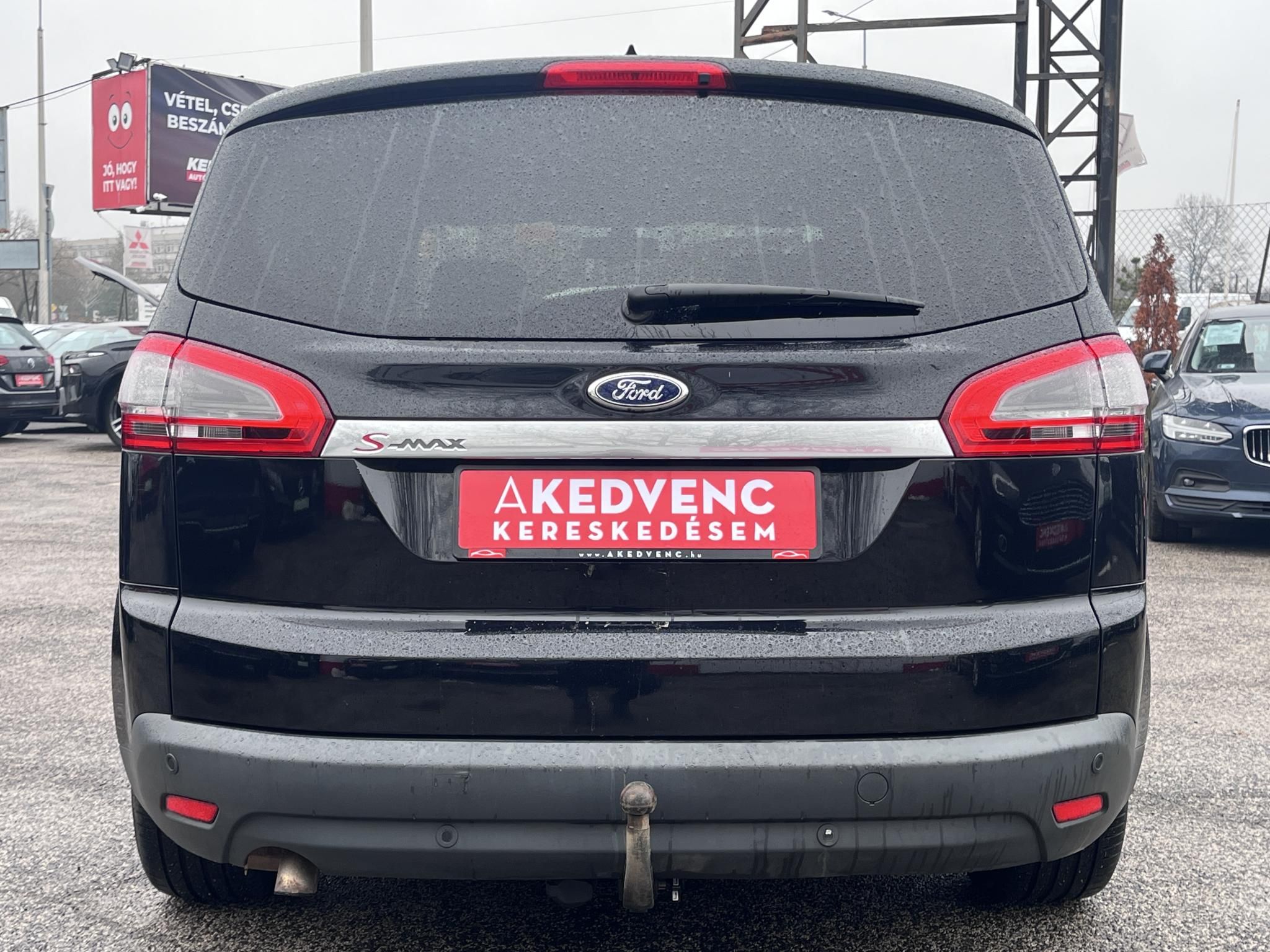 FORD S-MAX 2.0 TDCi Business Powershift Tempomat. fűthető ülések. navigáció. téli-nyári kerékszett