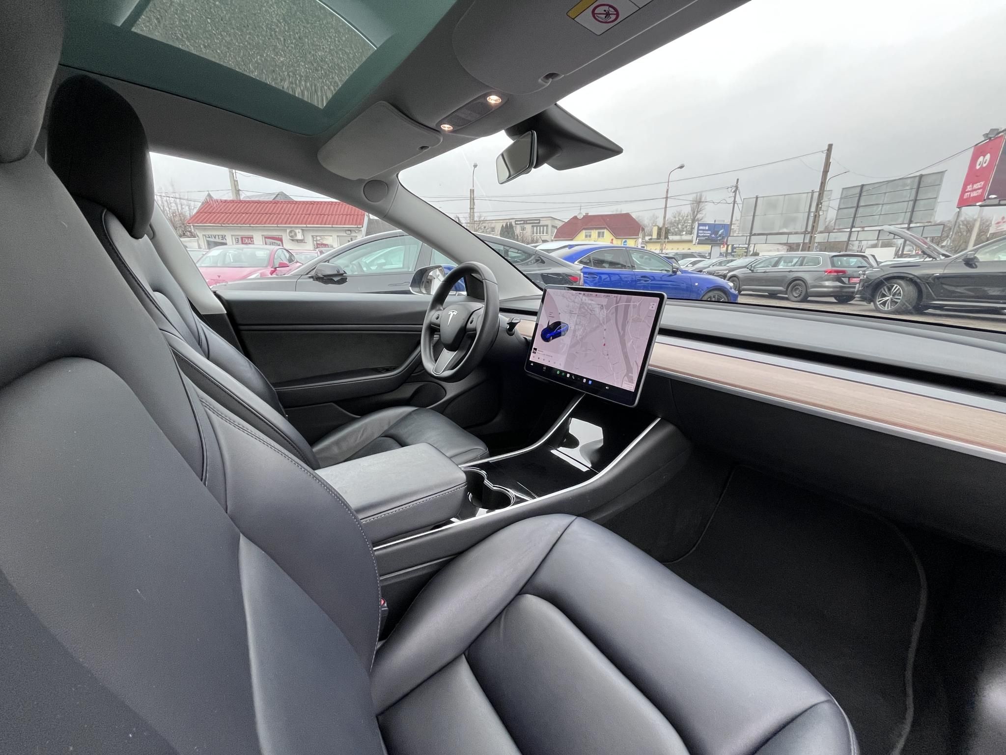 TESLA MODEL 3 Long Range AWD (Automata) Long Range. Garanciális. 500 km hatótáv