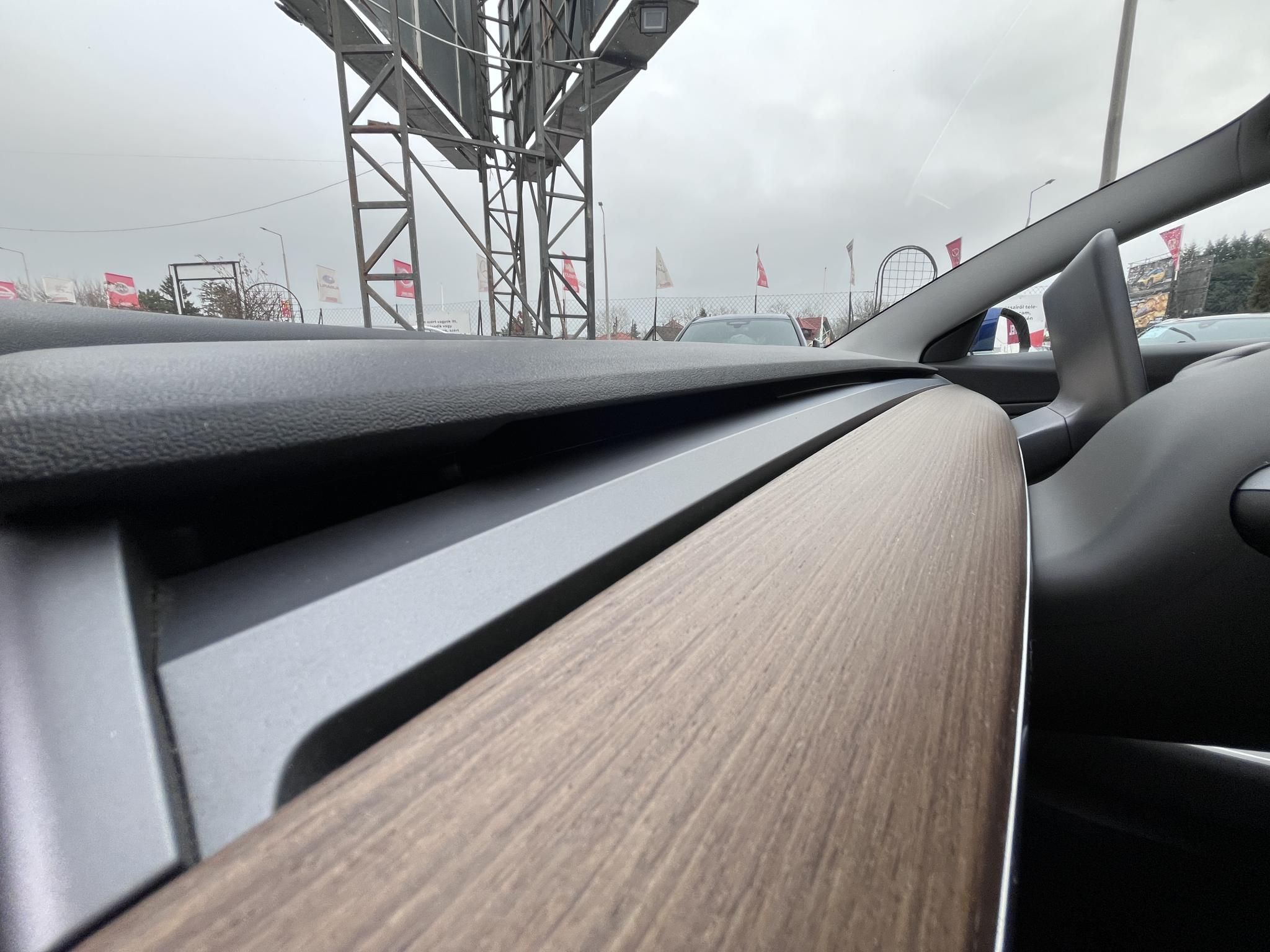 TESLA MODEL 3 Long Range AWD (Automata) Long Range. Garanciális. 500 km hatótáv