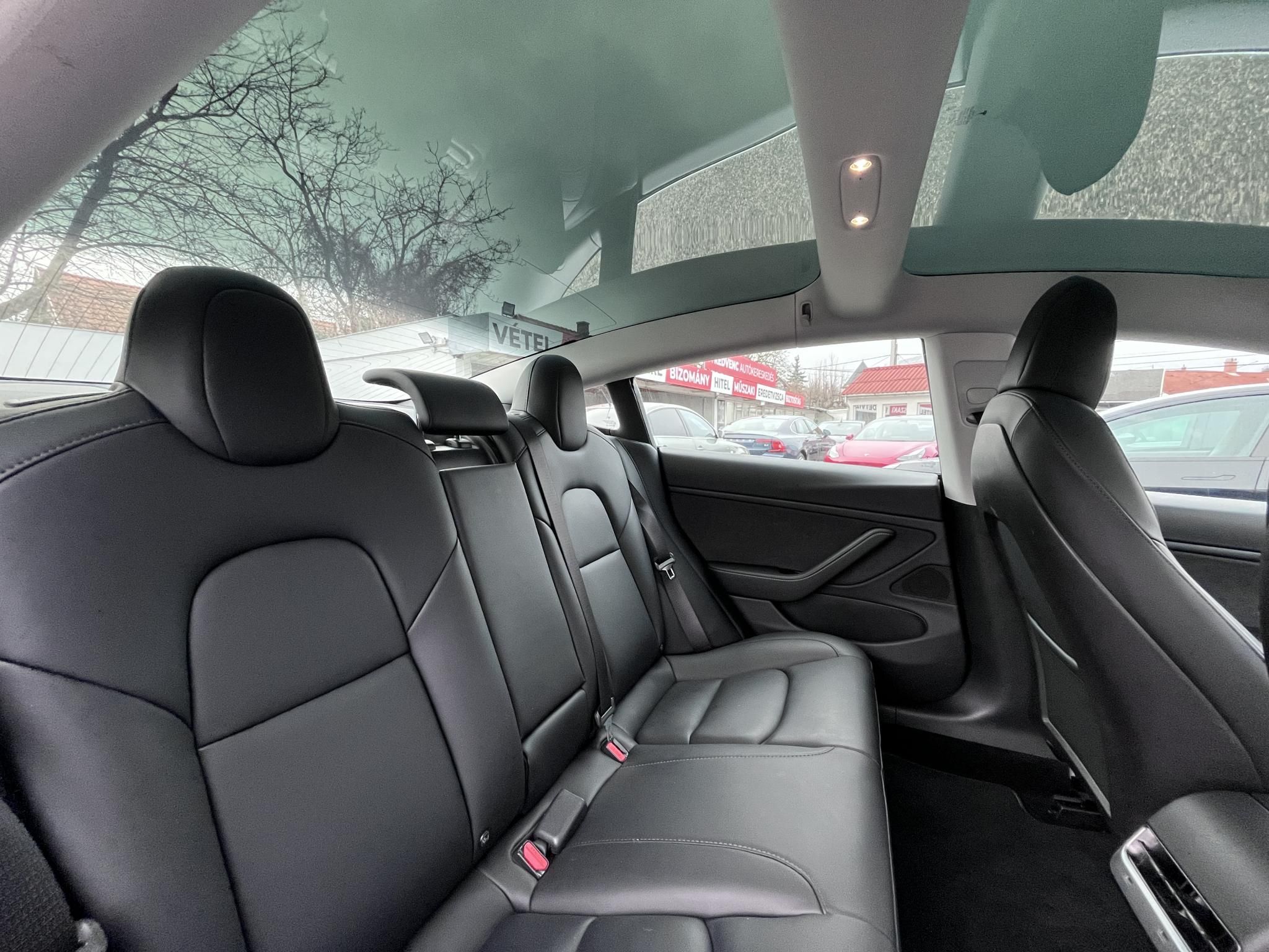 TESLA MODEL 3 Long Range AWD (Automata) Long Range. Garanciális. 500 km hatótáv