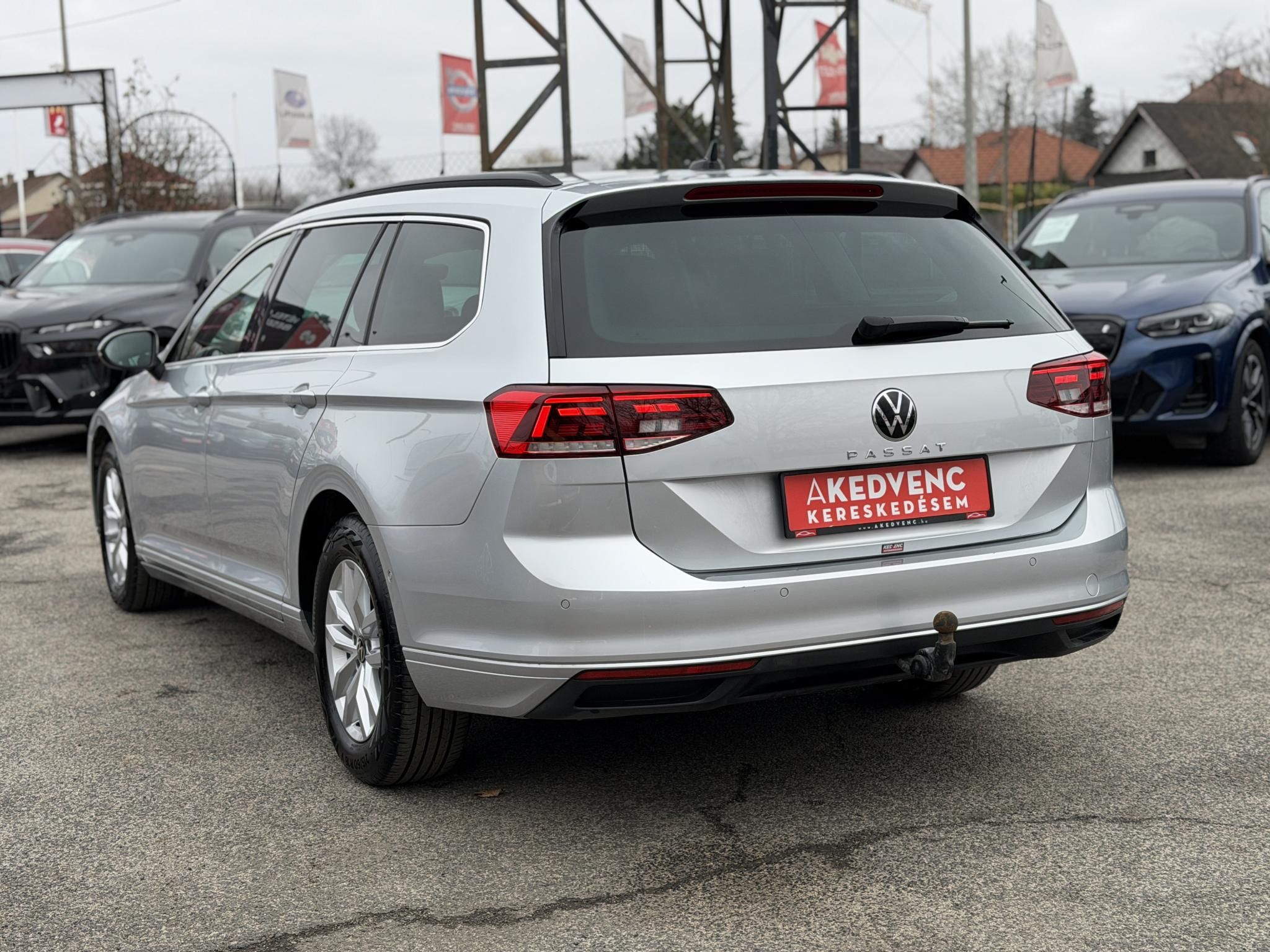 VOLKSWAGEN PASSAT Variant 2.0 TDI SCR Business DSG Szervizelt el.2t vonóhorog vez.ülés masszírozás