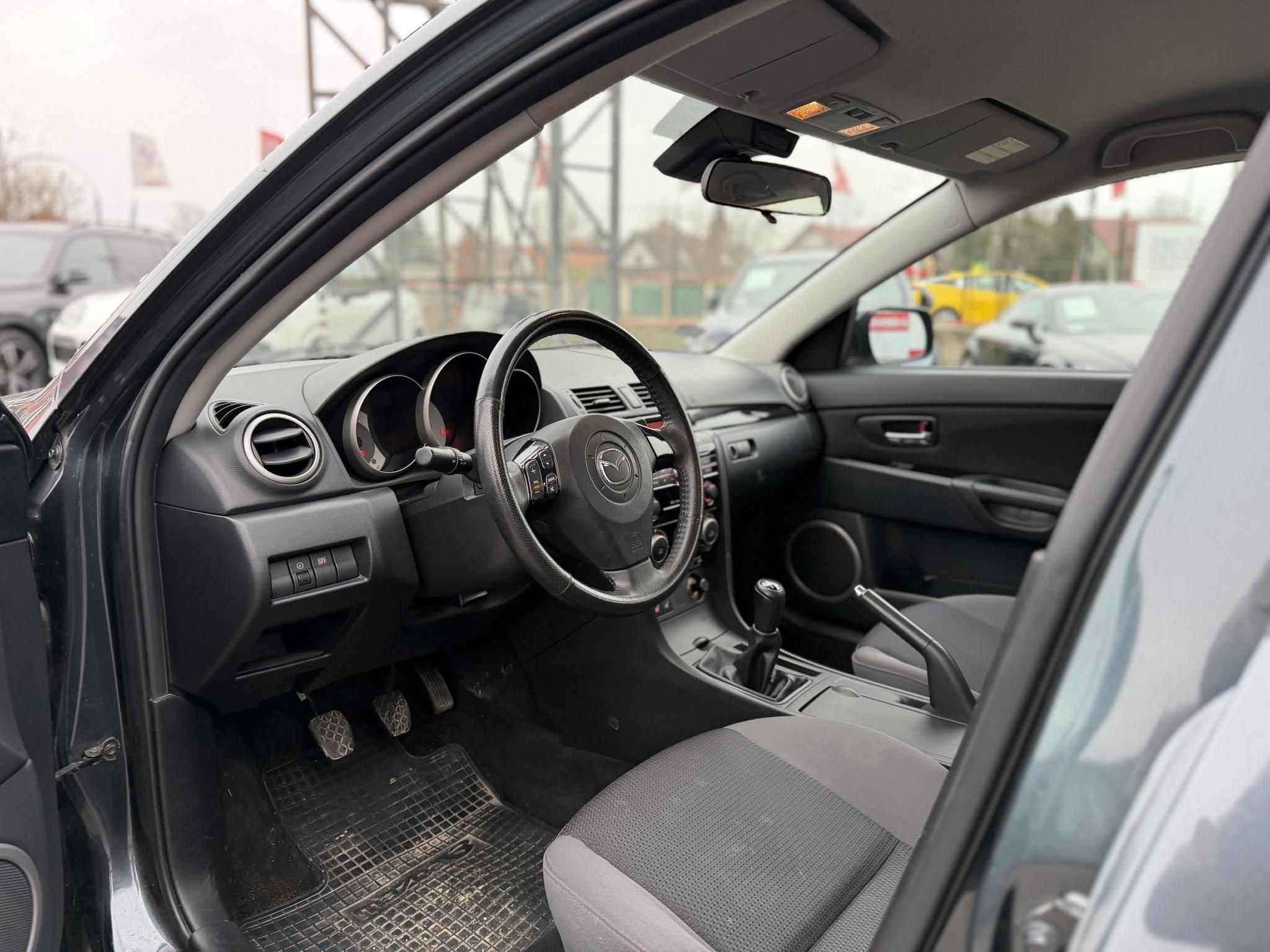 MAZDA 3 Sport 1.6 TE Digitklíma Ülésfűtés 4xelablak Téli-nyári gumi Rendszeresen karbantartott!