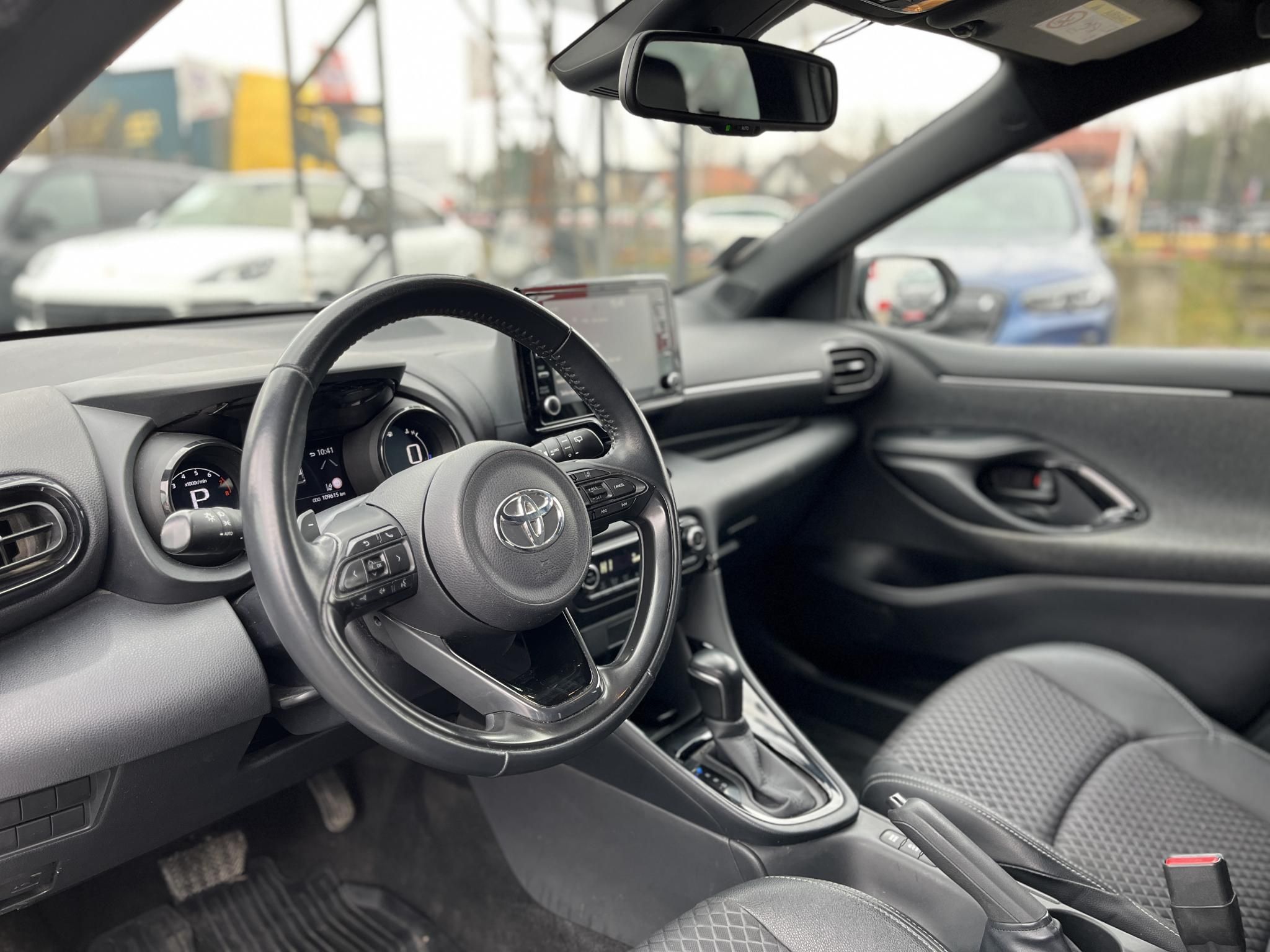 TOYOTA YARIS 1.5 VVT-i Selection Style Magyar. 109e km Kamera Digit Bőr