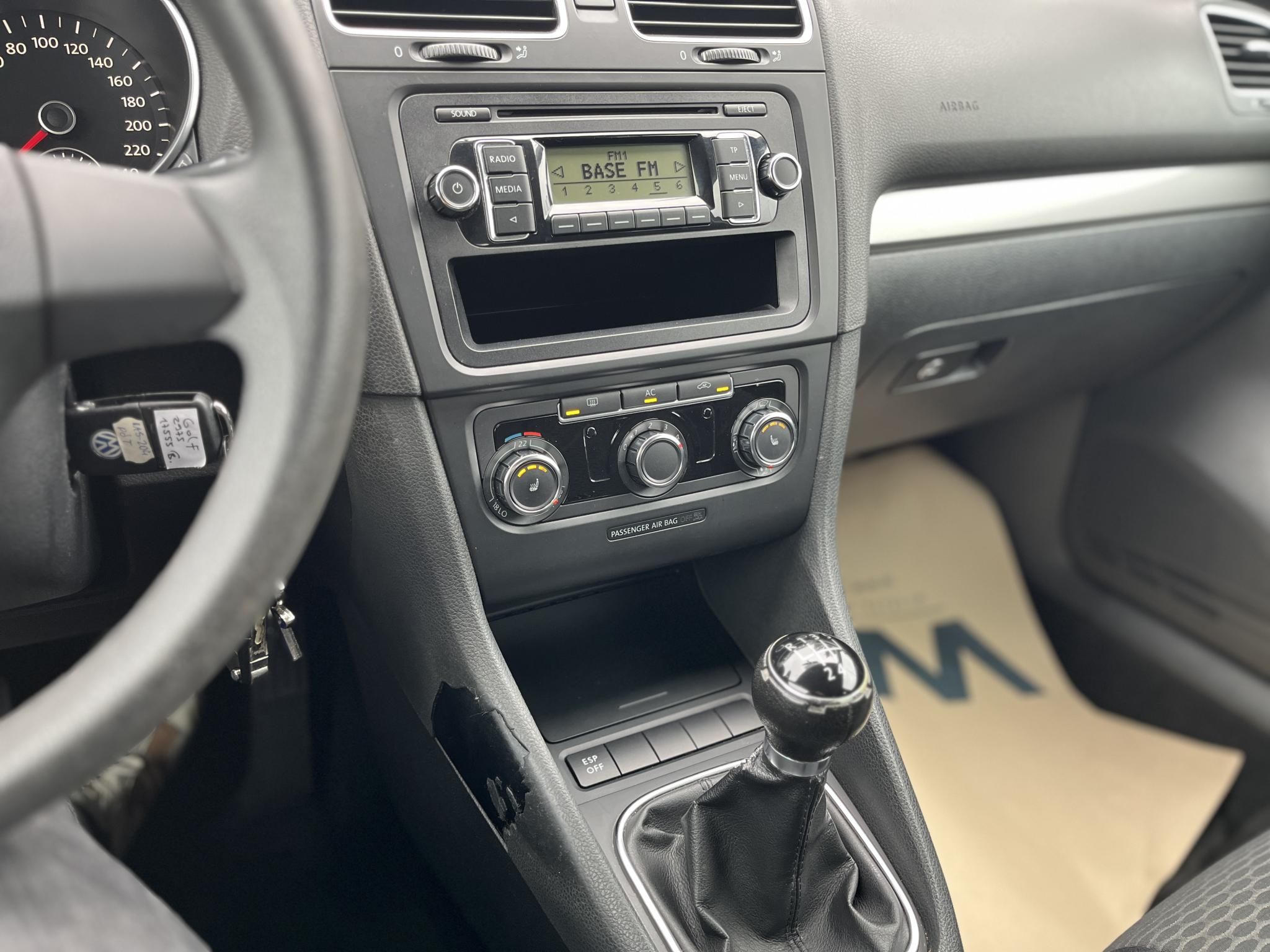 VOLKSWAGEN GOLF 1.4 Trendline Fűthető. állítható ülés