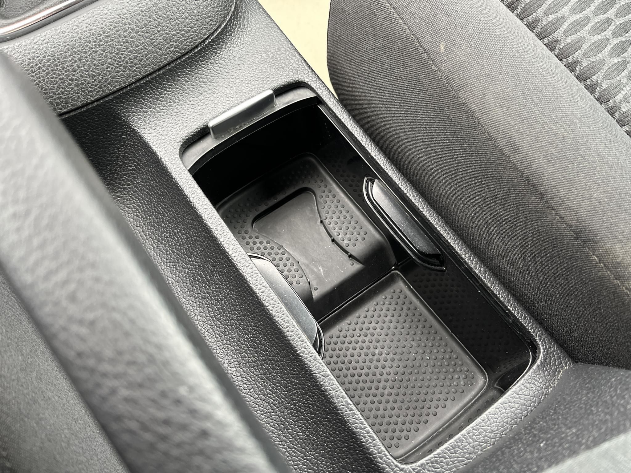 VOLKSWAGEN GOLF 1.4 Trendline Fűthető. állítható ülés