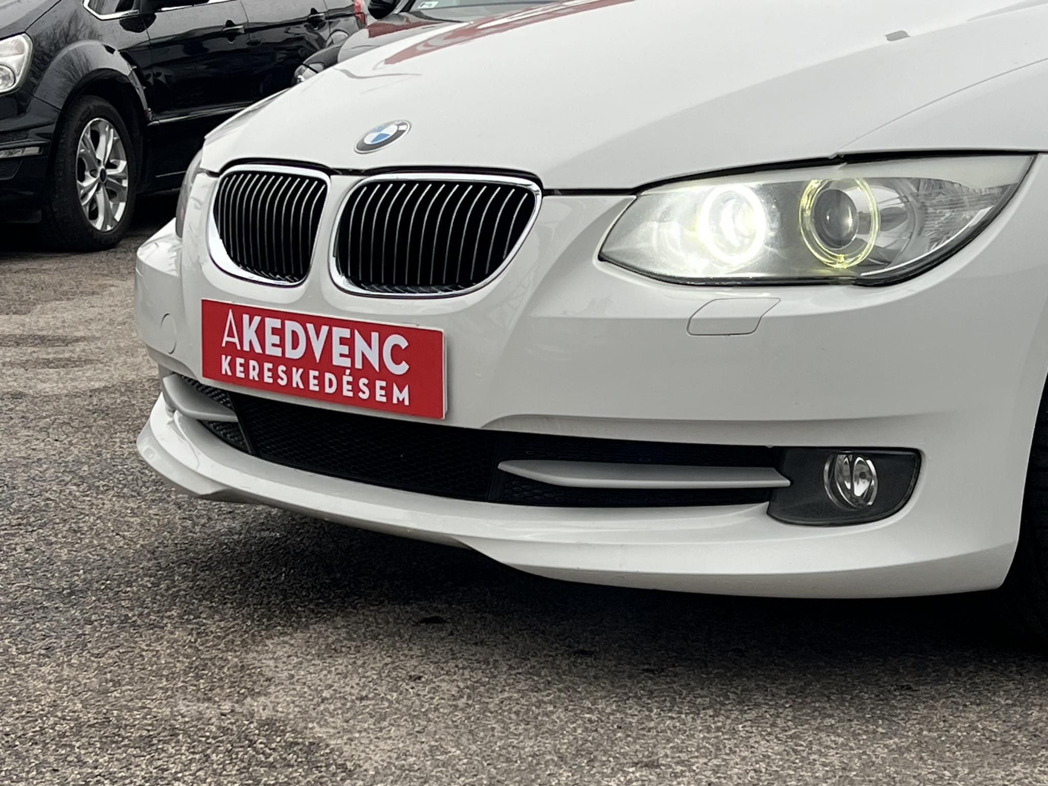 BMW 325i (Automata) Xenon Tempomat Ülésfűtés Bluetooth Navi PDC