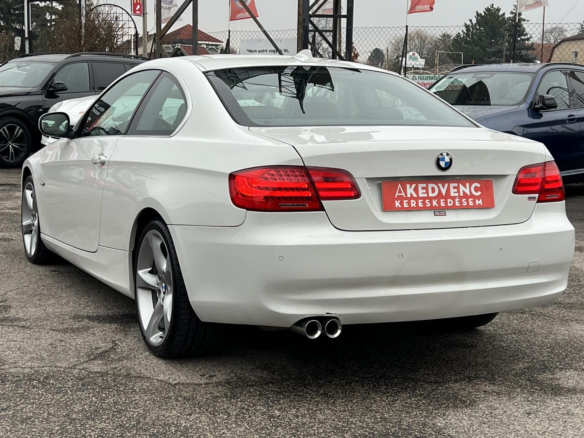 BMW 325i (Automata) Xenon Tempomat Ülésfűtés Bluetooth Navi PDC