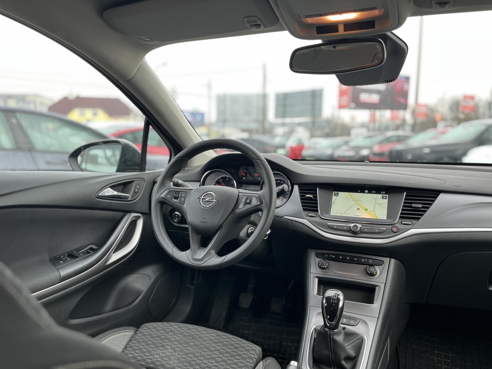 OPEL ASTRA K Sports Tourer 1.5 CDTI Business Edition Tolatóradar. tempomat. keveset futott