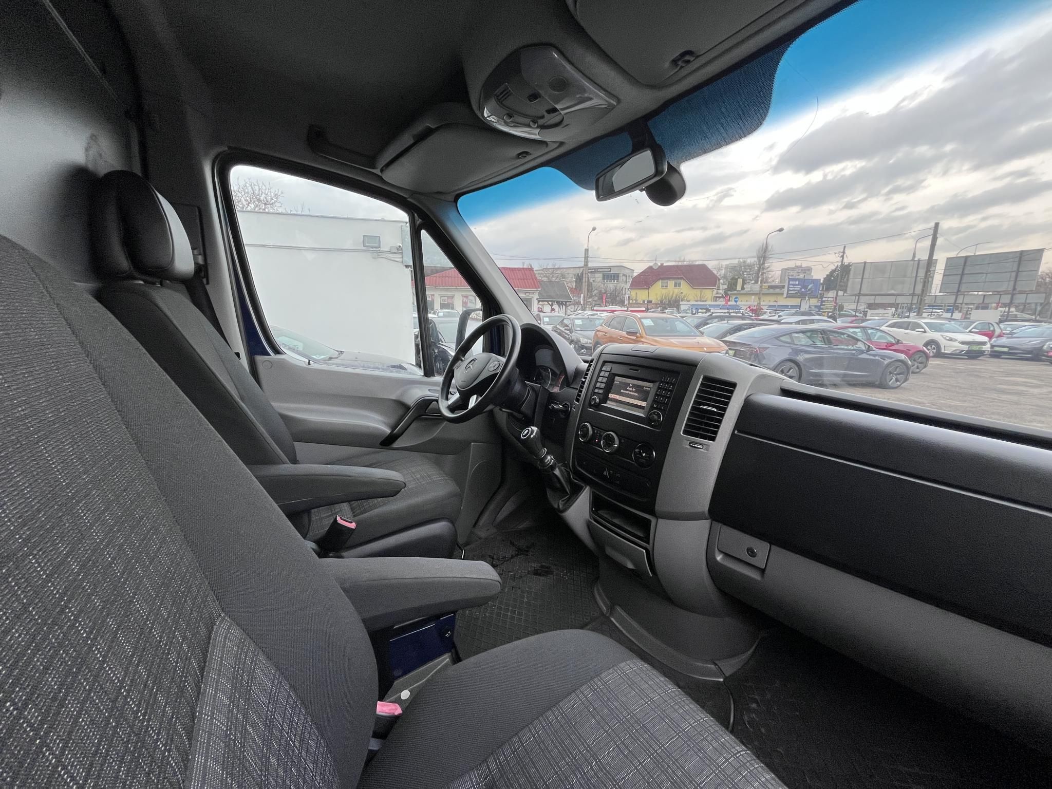 MERCEDES-BENZ SPRINTER 316 CDI 906.633.13 Kamera Ülésfűtés Vonóhorog Tolatóradar Bi-xenon Állófűtés