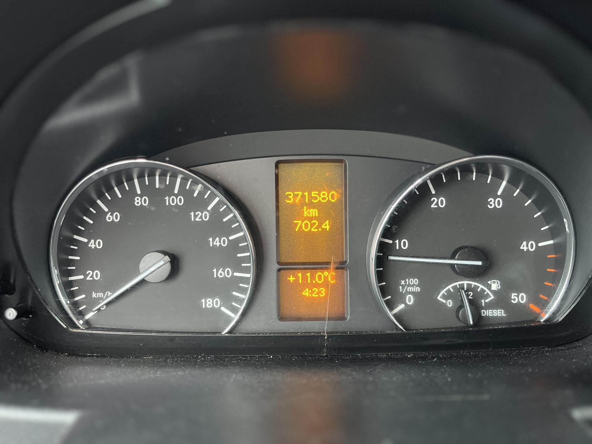 MERCEDES-BENZ SPRINTER 316 CDI 906.633.13 Kamera Ülésfűtés Vonóhorog Tolatóradar Bi-xenon Állófűtés