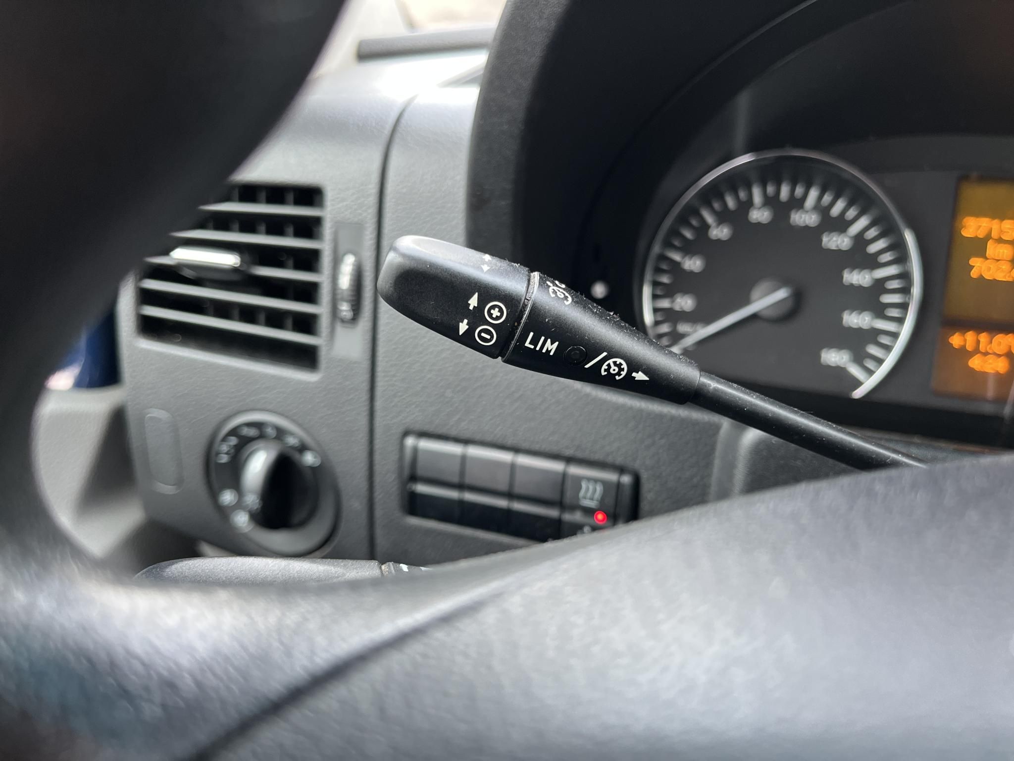 MERCEDES-BENZ SPRINTER 316 CDI 906.633.13 Kamera Ülésfűtés Vonóhorog Tolatóradar Bi-xenon Állófűtés