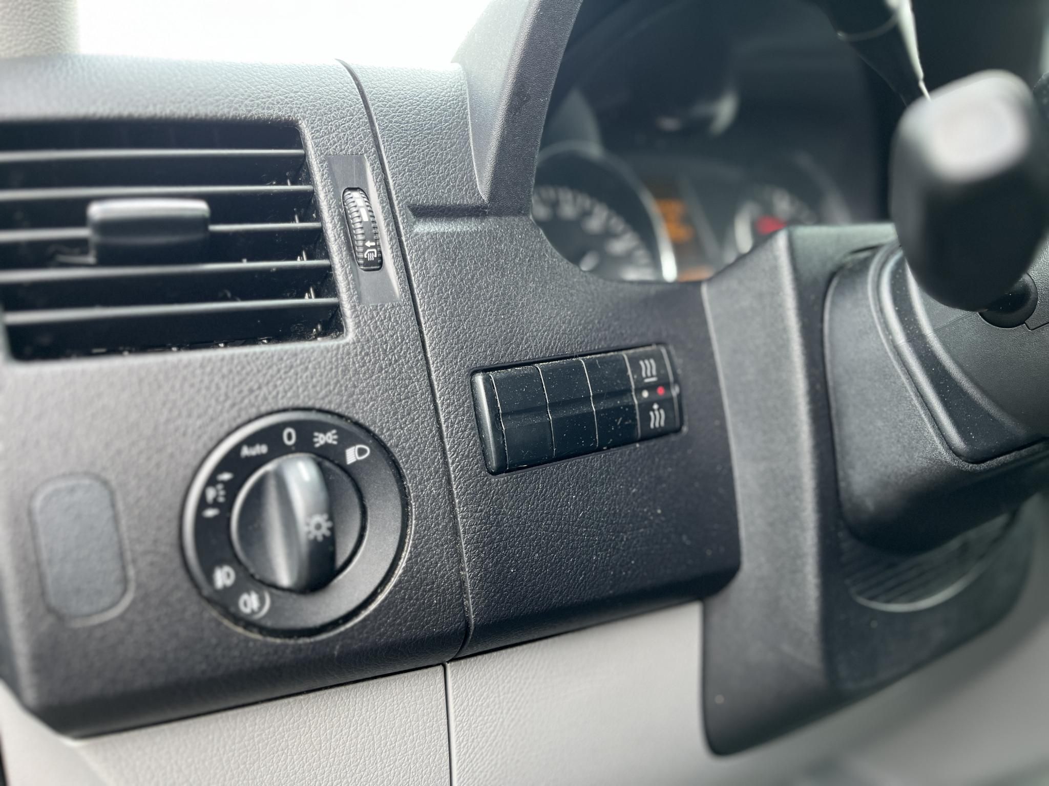 MERCEDES-BENZ SPRINTER 316 CDI 906.633.13 Kamera Ülésfűtés Vonóhorog Tolatóradar Bi-xenon Állófűtés