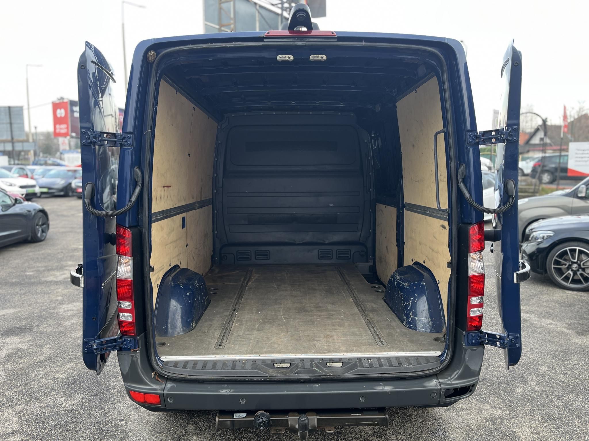 MERCEDES-BENZ SPRINTER 316 CDI 906.633.13 Kamera Ülésfűtés Vonóhorog Tolatóradar Bi-xenon Állófűtés