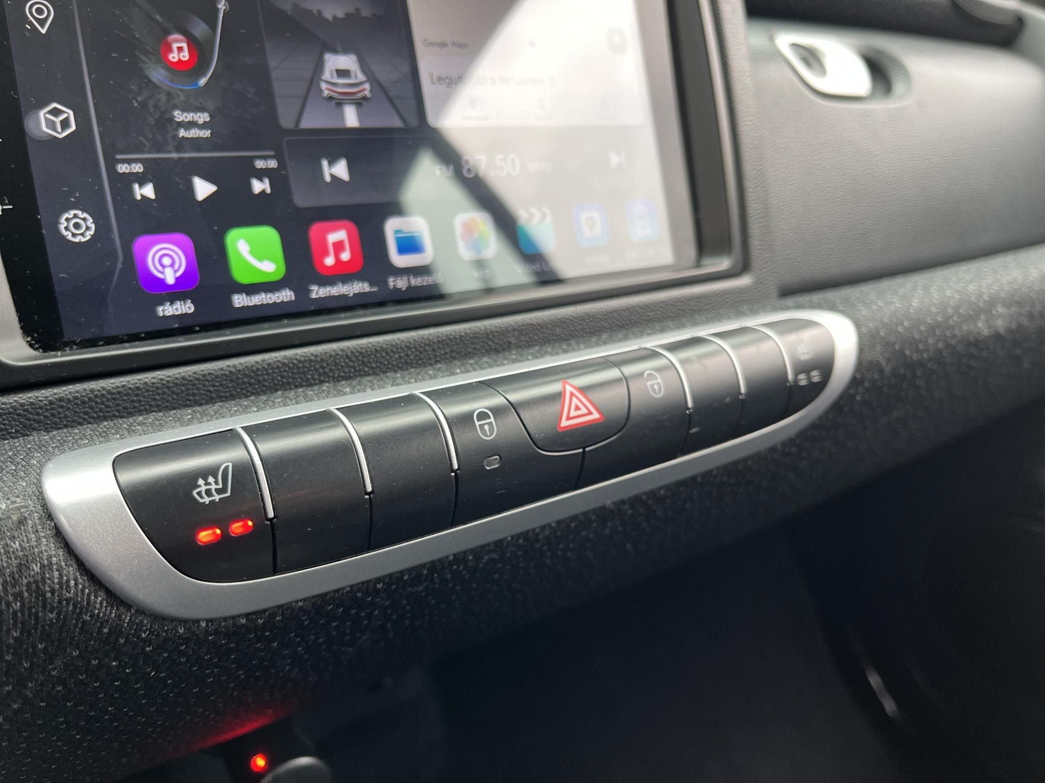 SMART FORTWO CABRIO 1.0 Pure Softip Kormányváltó. ülésfűtés. téli-nyári kerékszett