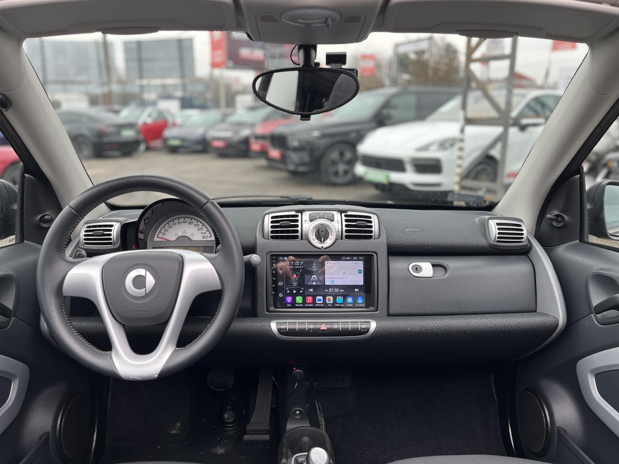 SMART FORTWO CABRIO 1.0 Pure Softip Kormányváltó. ülésfűtés. téli-nyári kerékszett