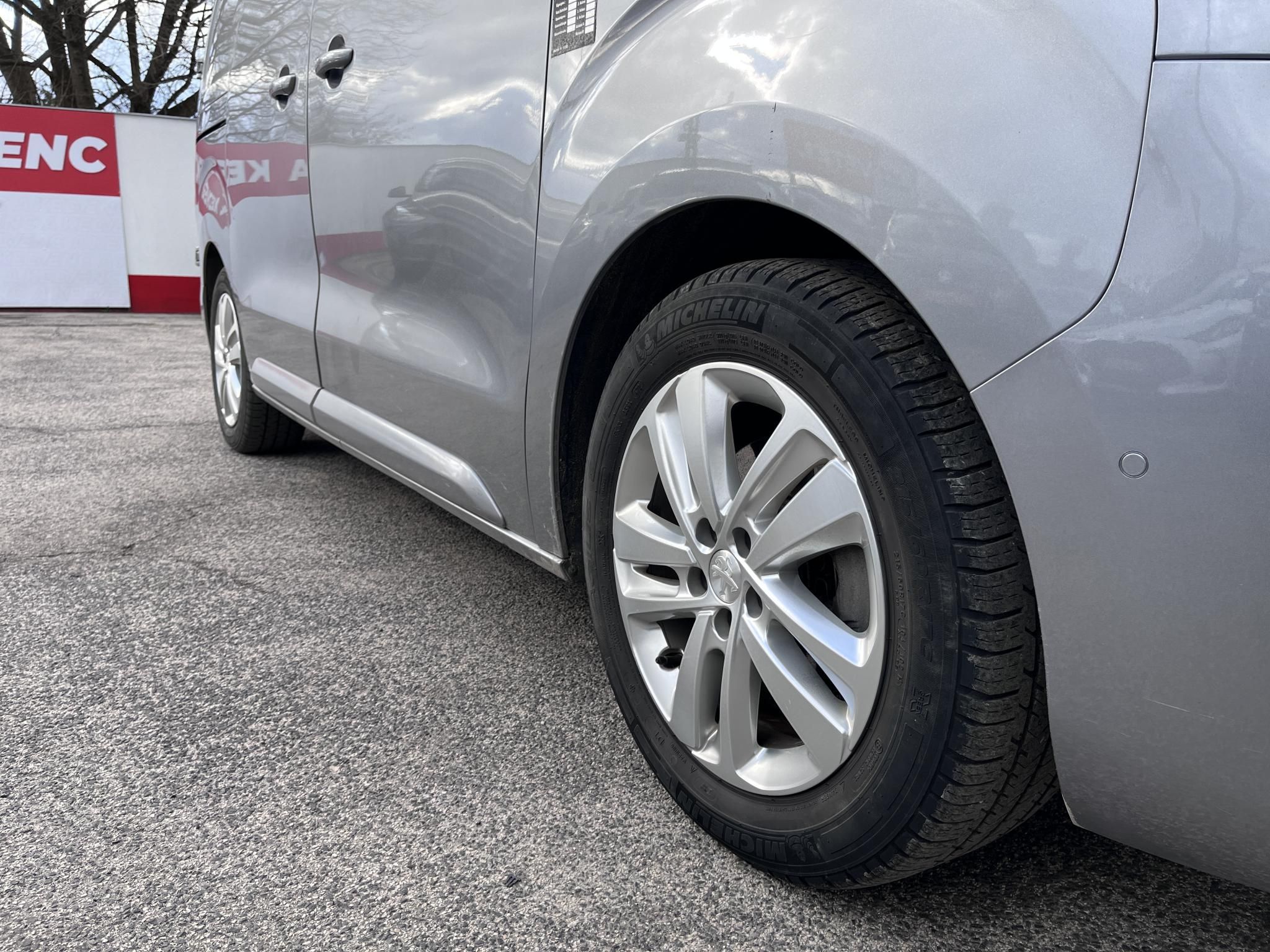 PEUGEOT EXPERT e-Expert L1 Premium 50 kWh (Automata)