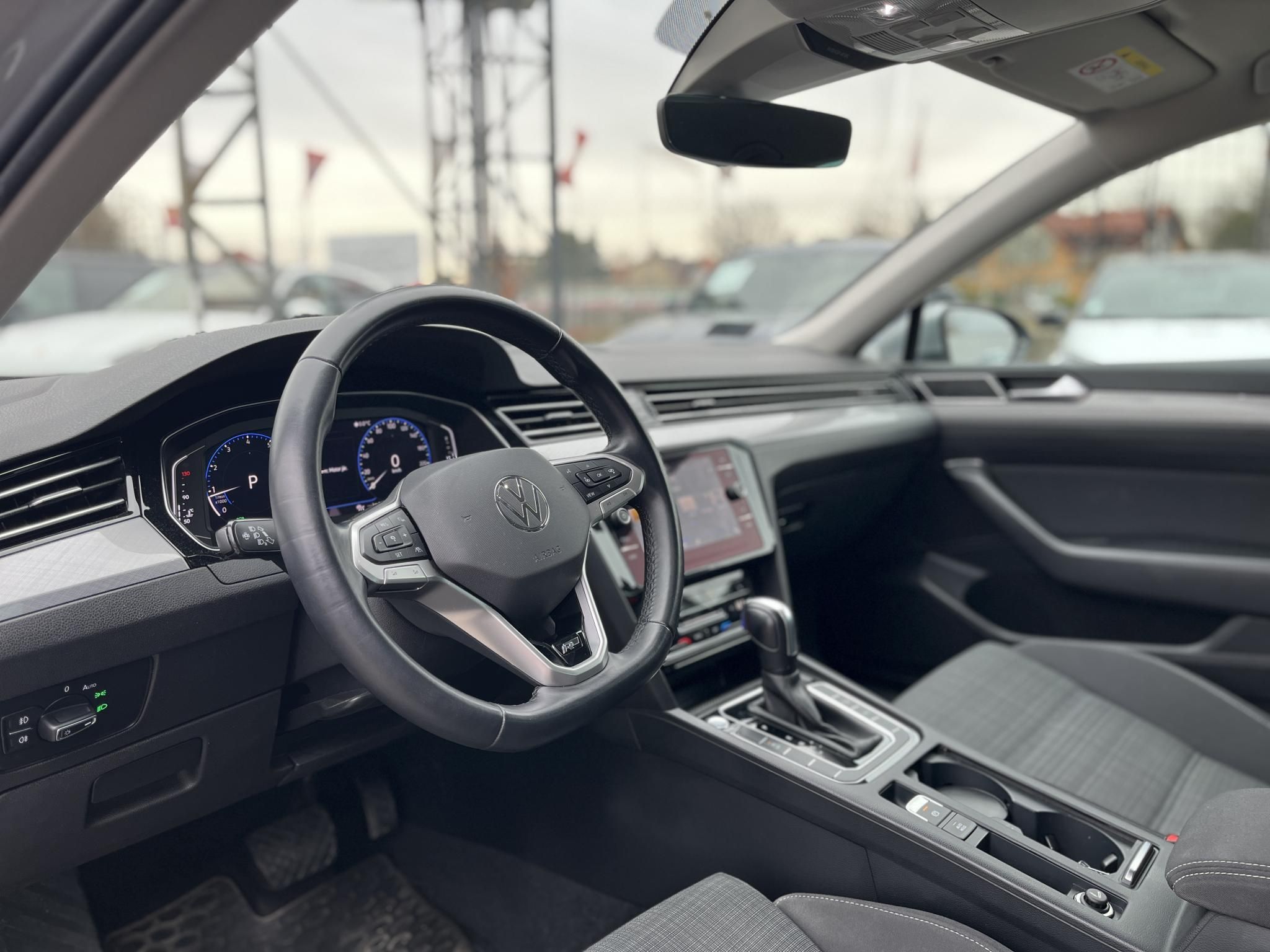 VOLKSWAGEN PASSAT VIII 2.0 TSI Business DSG R-line M.o.-i. FACELIFT. 190LE. sérülésmentes!