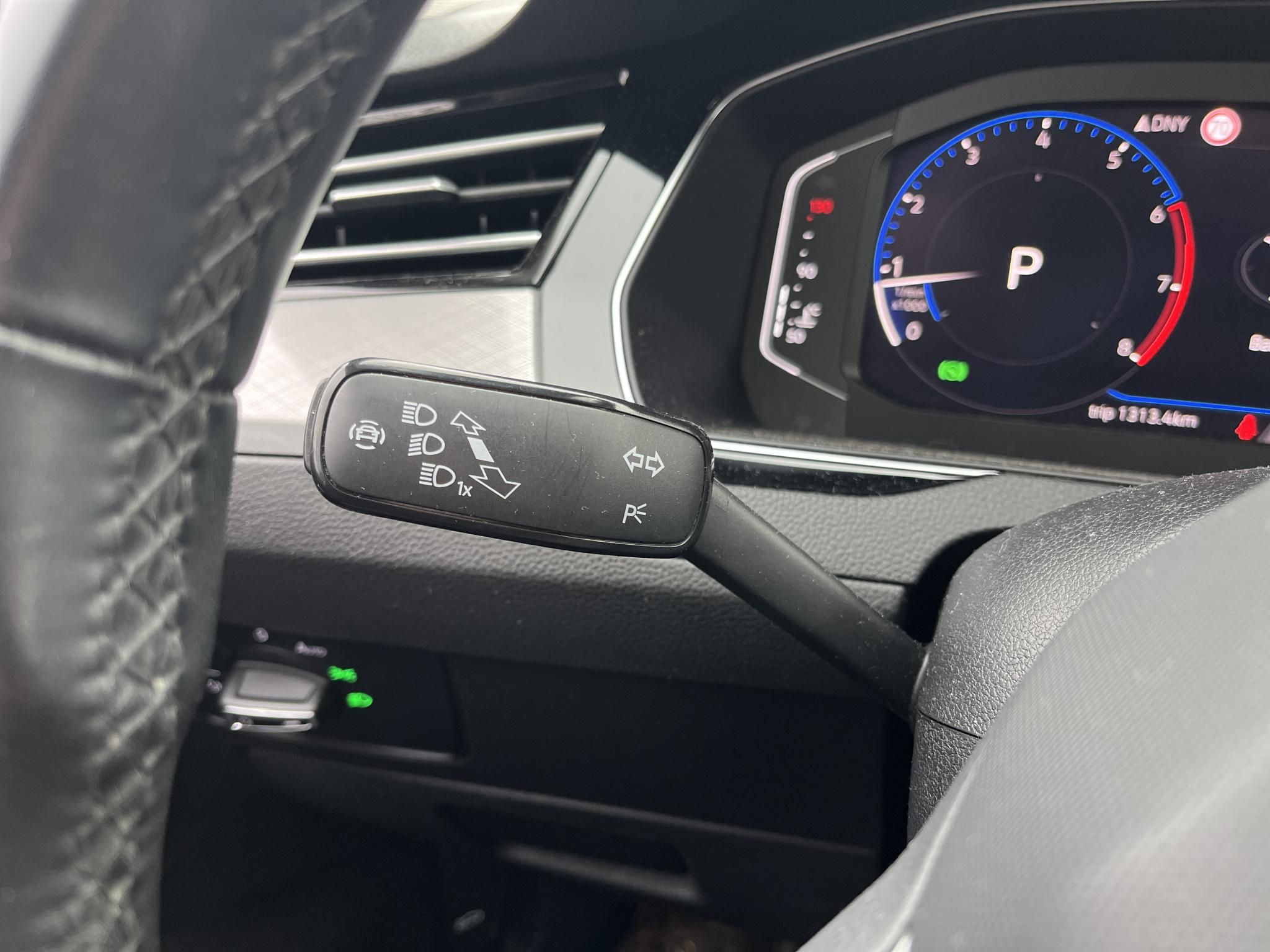 VOLKSWAGEN PASSAT VIII 2.0 TSI Business DSG R-line M.o.-i. FACELIFT. 190LE. sérülésmentes!