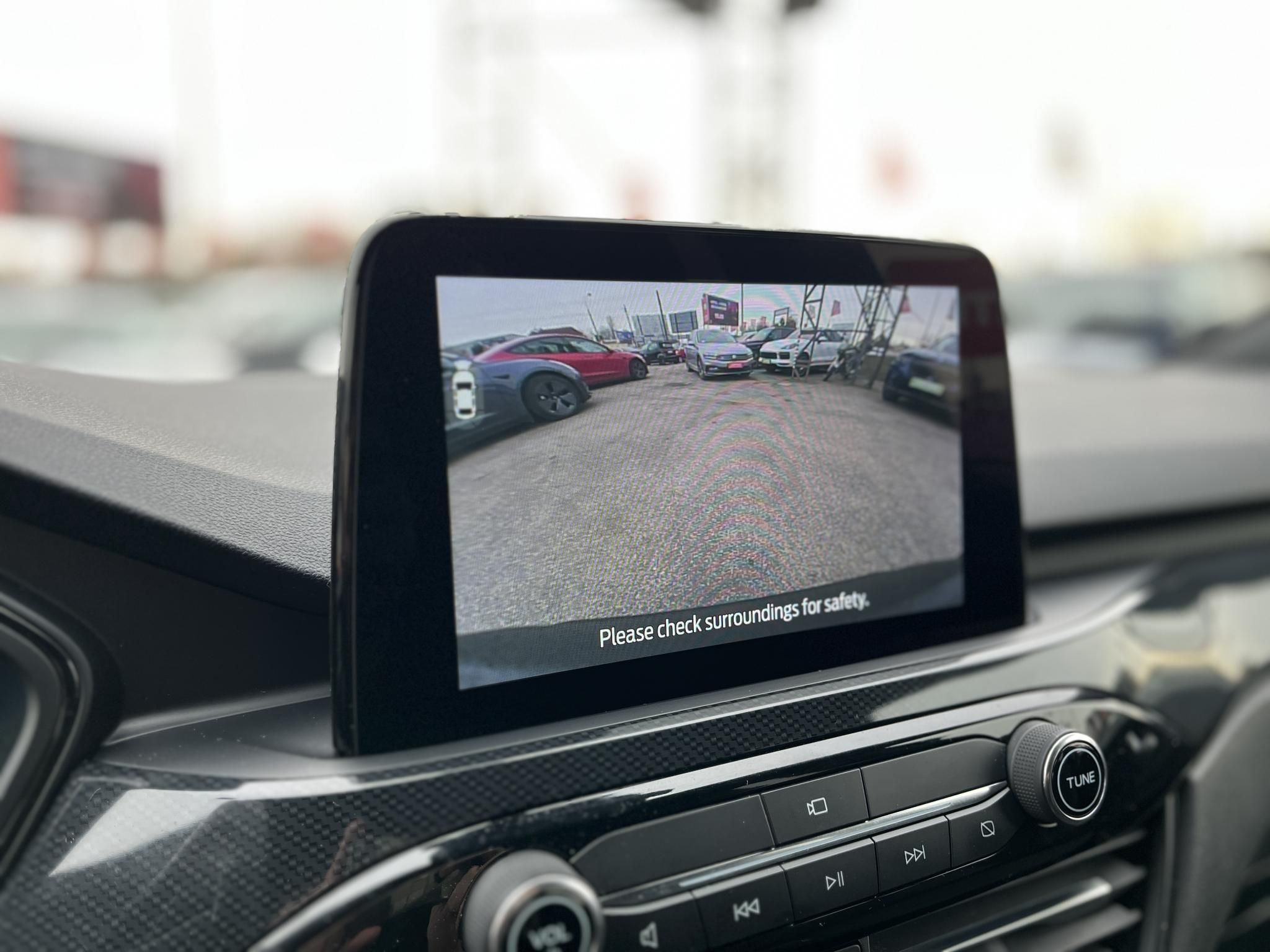 FORD KUGA 2.5 FHEV ST-Line X Graphite Tech Edition CVT M.o.-i. 1.tul. Bang & Olufsen Hifi