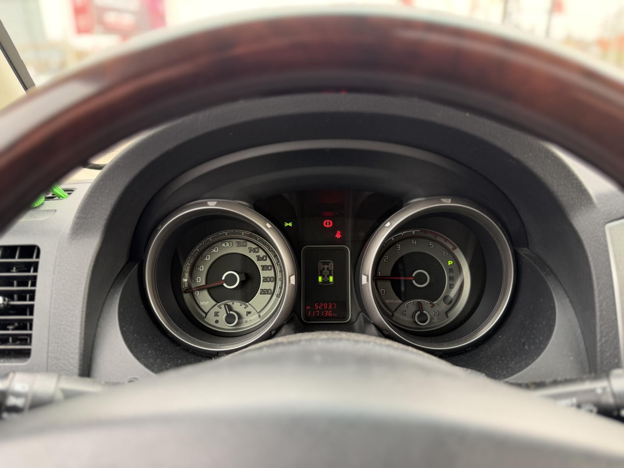 MITSUBISHI PAJERO 3.2 DI-D Instyle Navi (Automata) 117e km. M.o.-i. napfénytető. felező váltó. fakormány. megkímélt állapot!