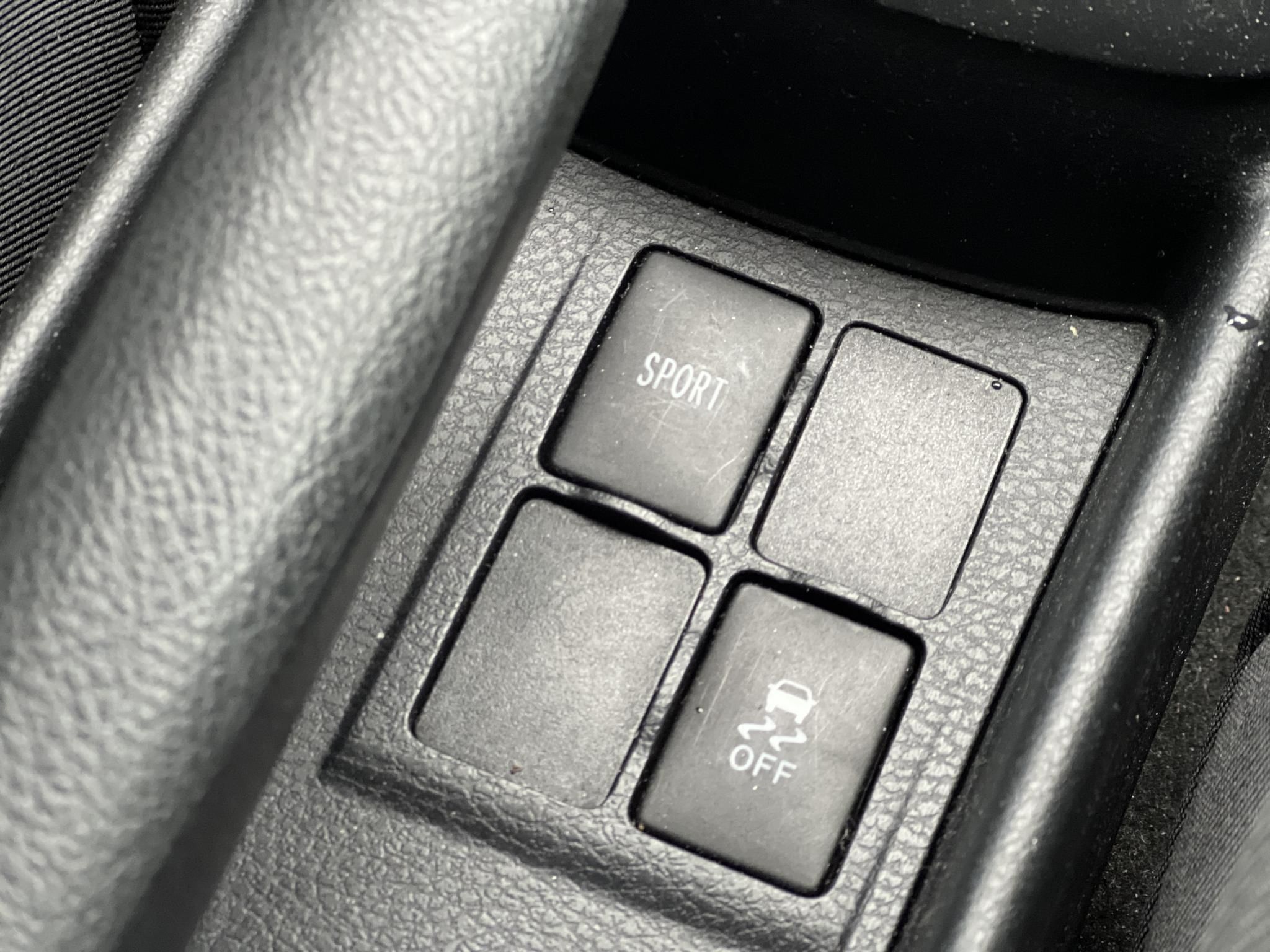 TOYOTA YARIS 1.33 Active CVT