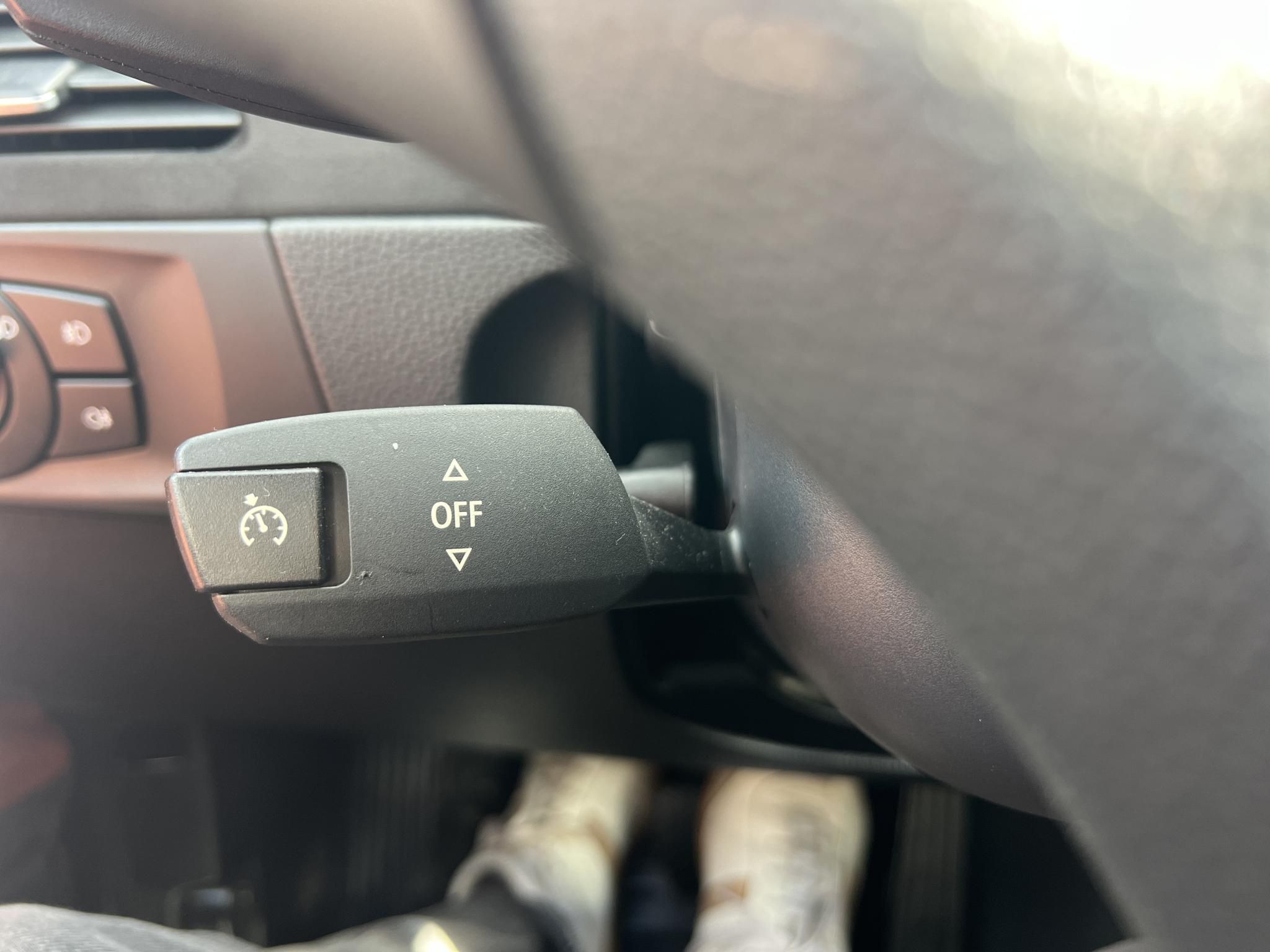 BMW 320d xDrive Touring (Automata) Bordó bőr belső.153e km. M.o.-i. frissen szervizelt! panoráma tető ülésfűtés