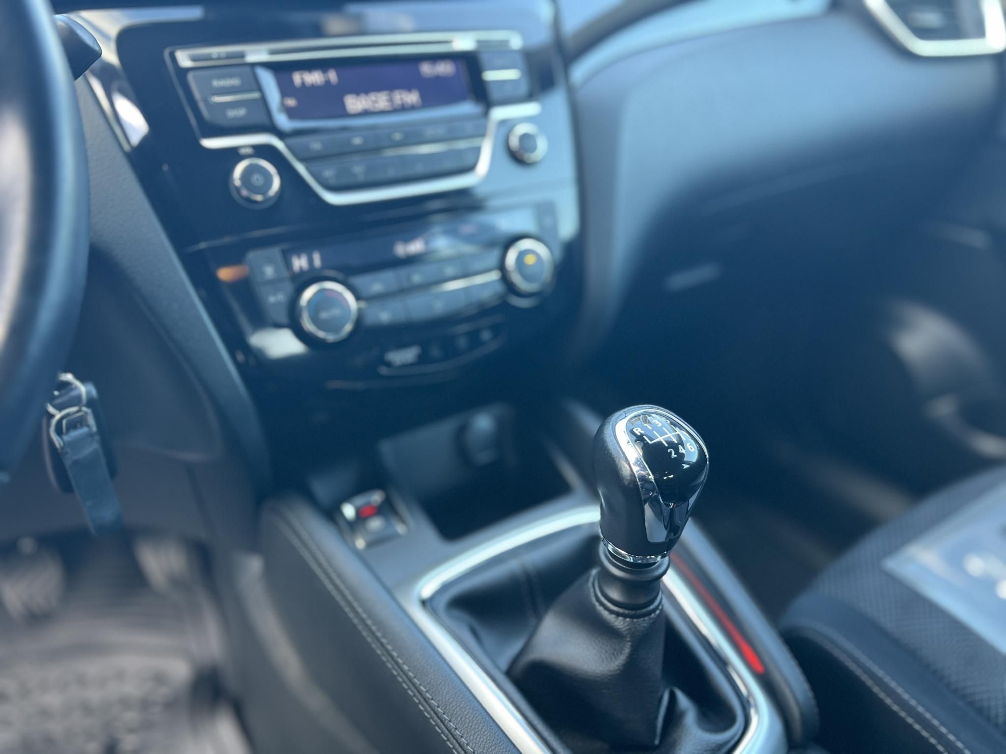 NISSAN QASHQAI 1.6 dCi Tekna 4WD 119e km. LED Tempomat Bluetooth Digitklíma MEGKÍMÉLT állapot!