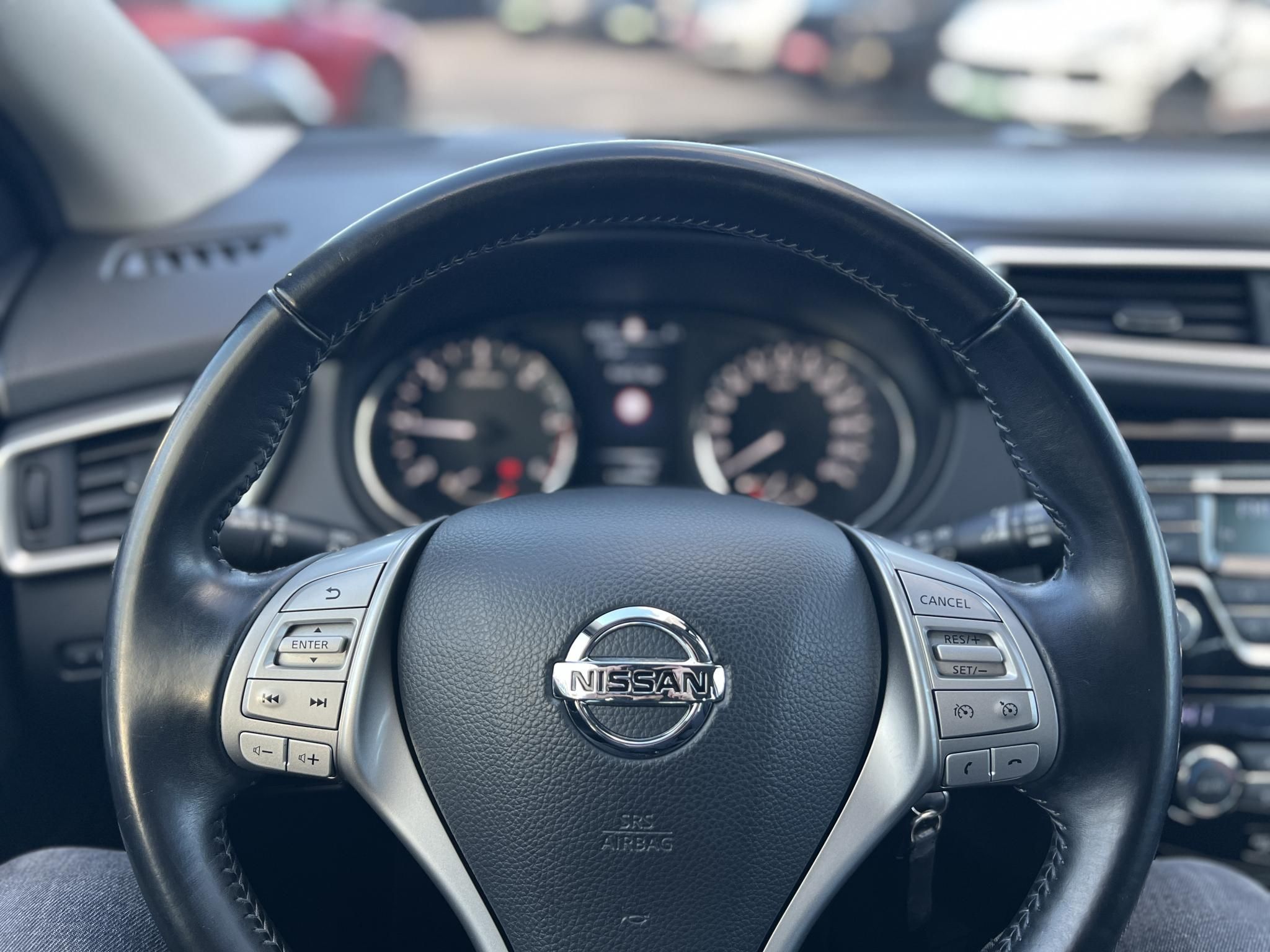 NISSAN QASHQAI 1.6 dCi Tekna 4WD 119e km. LED Tempomat Bluetooth Digitklíma MEGKÍMÉLT állapot!