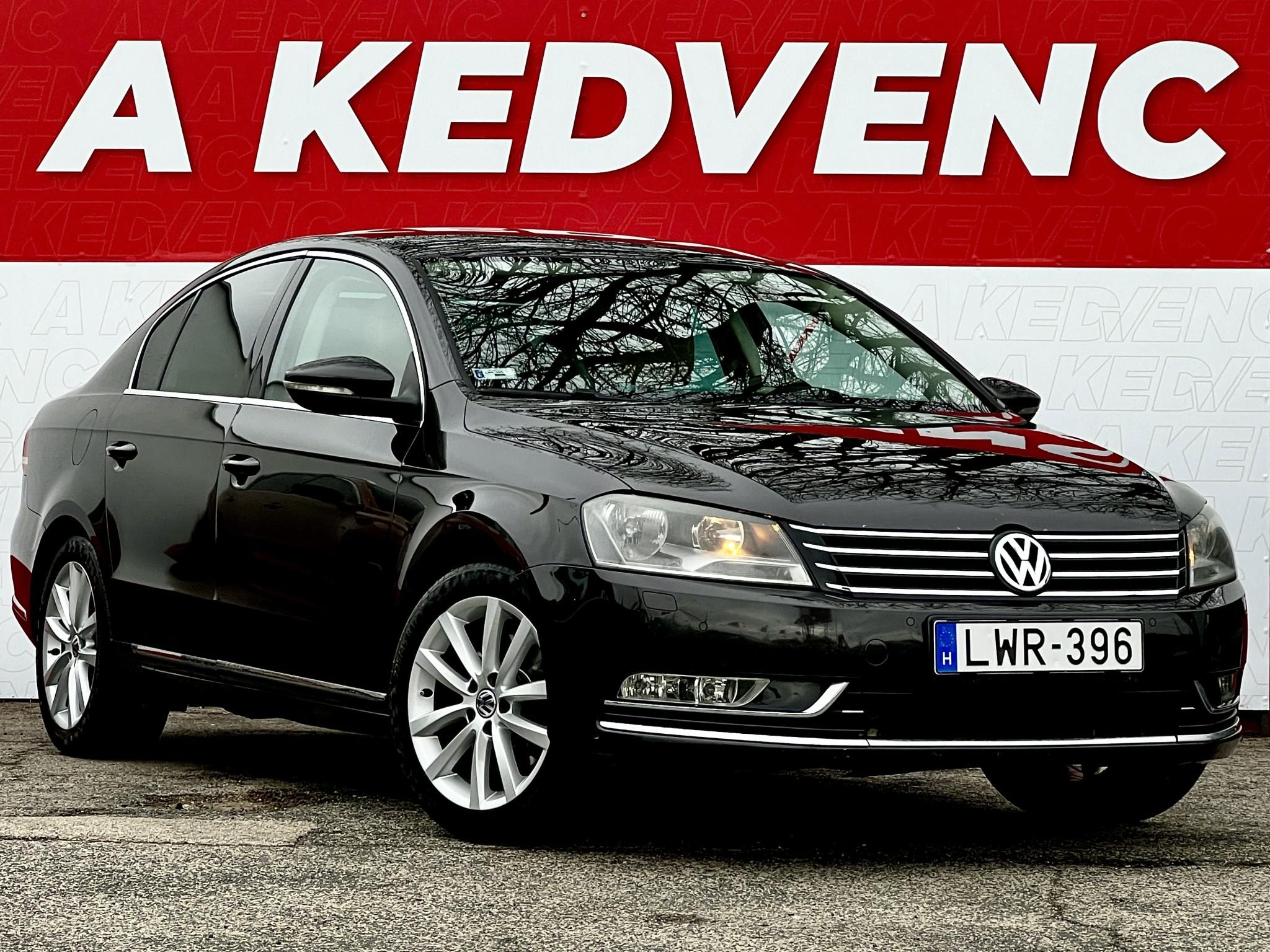 VOLKSWAGEN PASSAT VII 2.0 CR TDI Highline BMT DSG M.o.-i. világos belső. magas felszereltség!