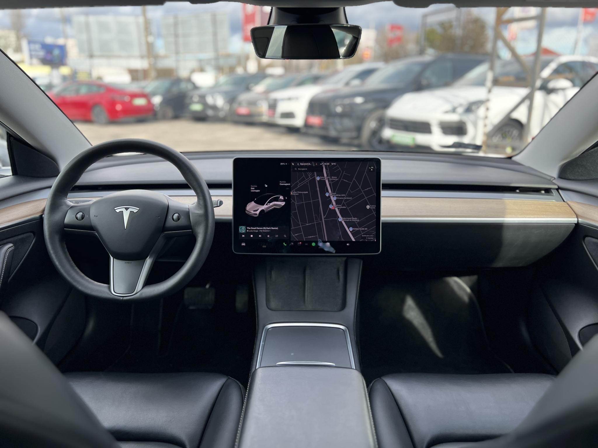 TESLA MODEL 3 Long Range AWD (Automata) 500km-es hatótáv. mátrix LED. garanciális. hőszívattyú. 4 évszakos gumik!