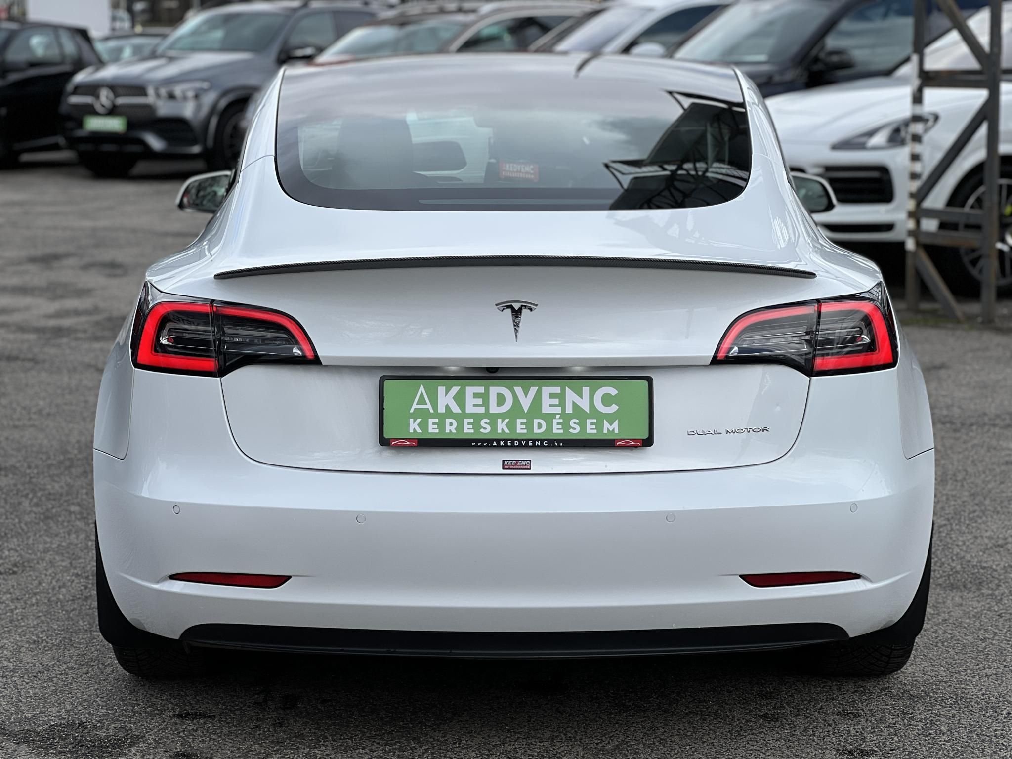 TESLA MODEL 3 Long Range AWD (Automata) 500km-es hatótáv. mátrix LED. garanciális. hőszívattyú. 4 évszakos gumik!