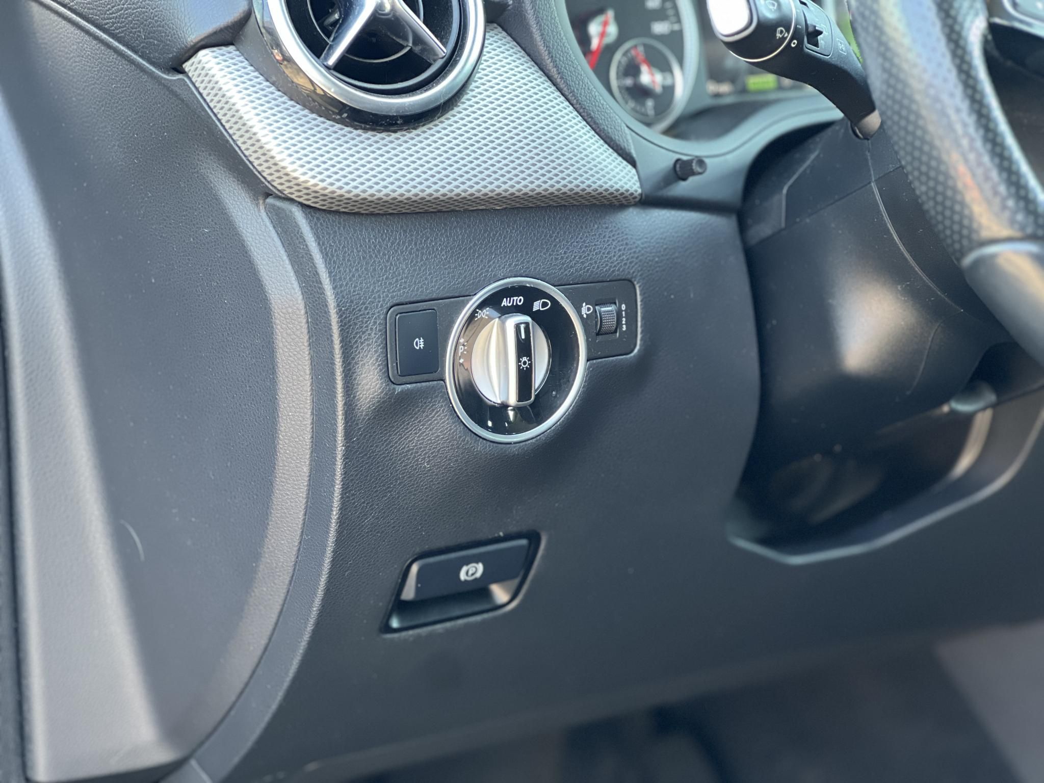 MERCEDES-BENZ B 250 E (Automata) 94e km. téli-nyári gumi. kamera. 2 gyári kulcs!