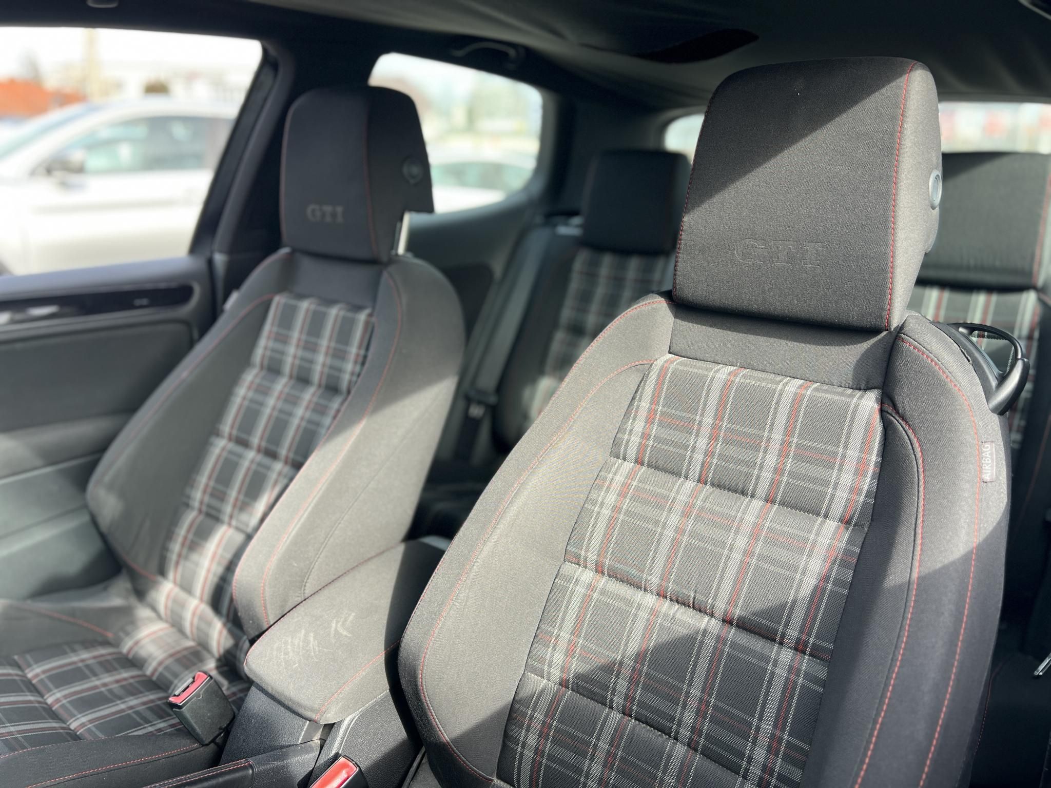 VOLKSWAGEN GOLF VI 2.0 TSI GTI DSG 270LE. Keskin felnik. Popcorn