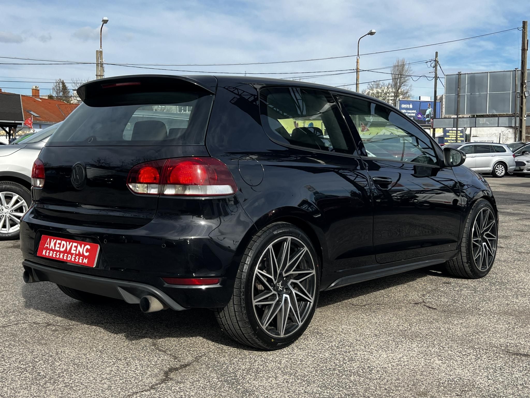 VOLKSWAGEN GOLF VI 2.0 TSI GTI DSG 270LE. Keskin felnik. Popcorn
