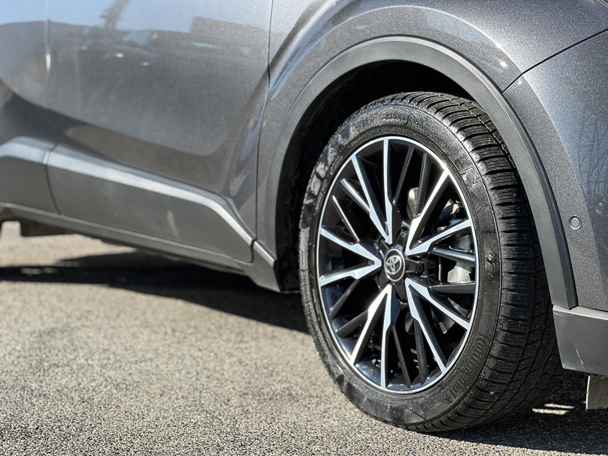 TOYOTA C-HR 1.8 Hybrid Executive e-CVT Kitűnő állapot. magas felszereltség!