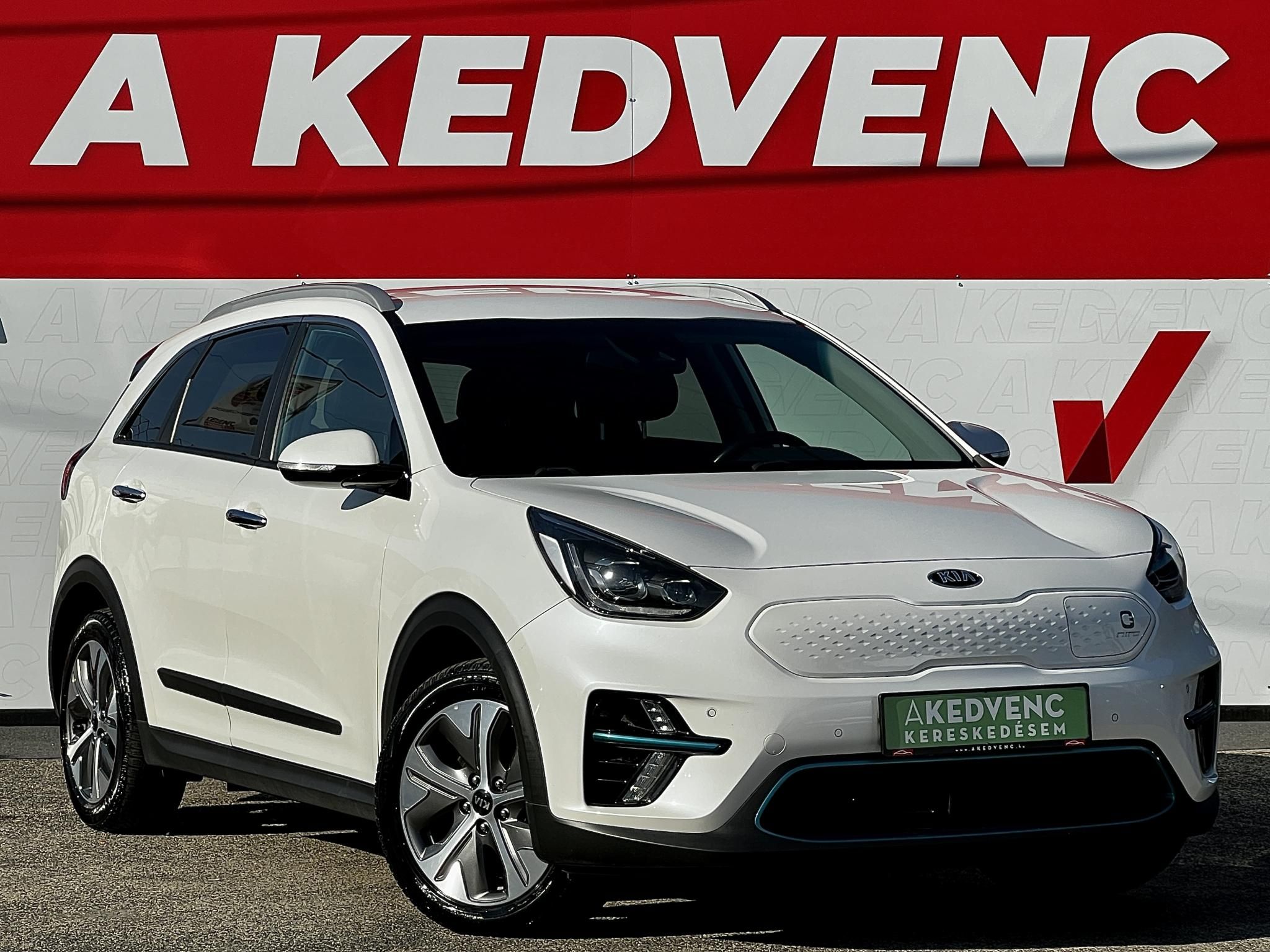 KIA NIRO e-Niro 64kWh Platinum 400+km hatótáv. Bőr. ülésszellőztetés. CARPLAY. stb