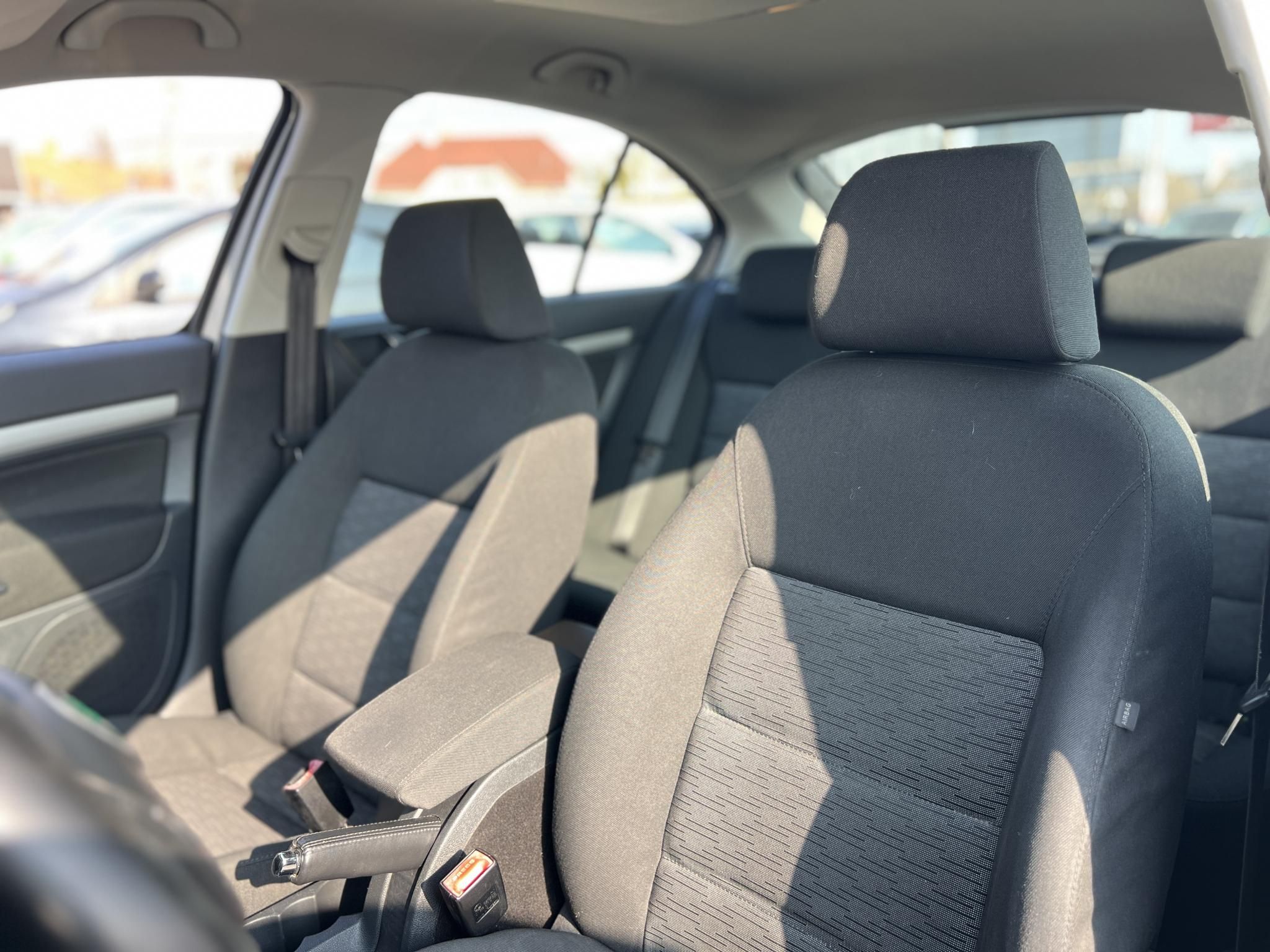 SKODA OCTAVIA 1.4 TSI Clever Klíma Tempomat Bluetooth Szervizelt Friss műszaki!