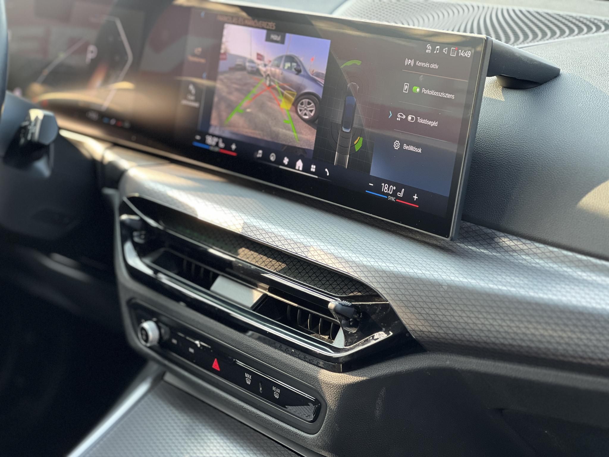 BMW 330i xDrive (Automata) M-SPORT. Facelift